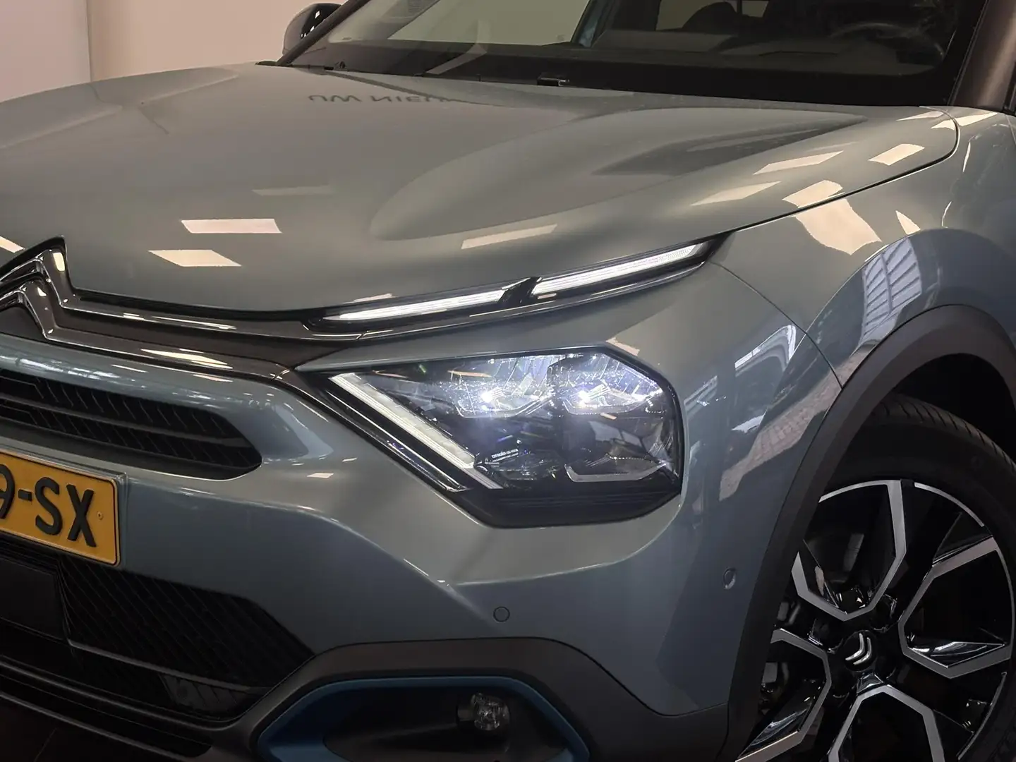 Citroen E-C4 Electric Shine EV 50kWh 136pk AUTOMAAT | UNIEKE KM-STAND! | Синій - 2