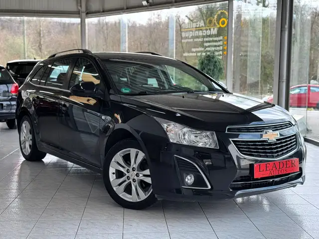 Chevrolet Cruze 🟩1.4 ESSENCE 140CV- GPS - CAMERA - CRUISE - AIRCO