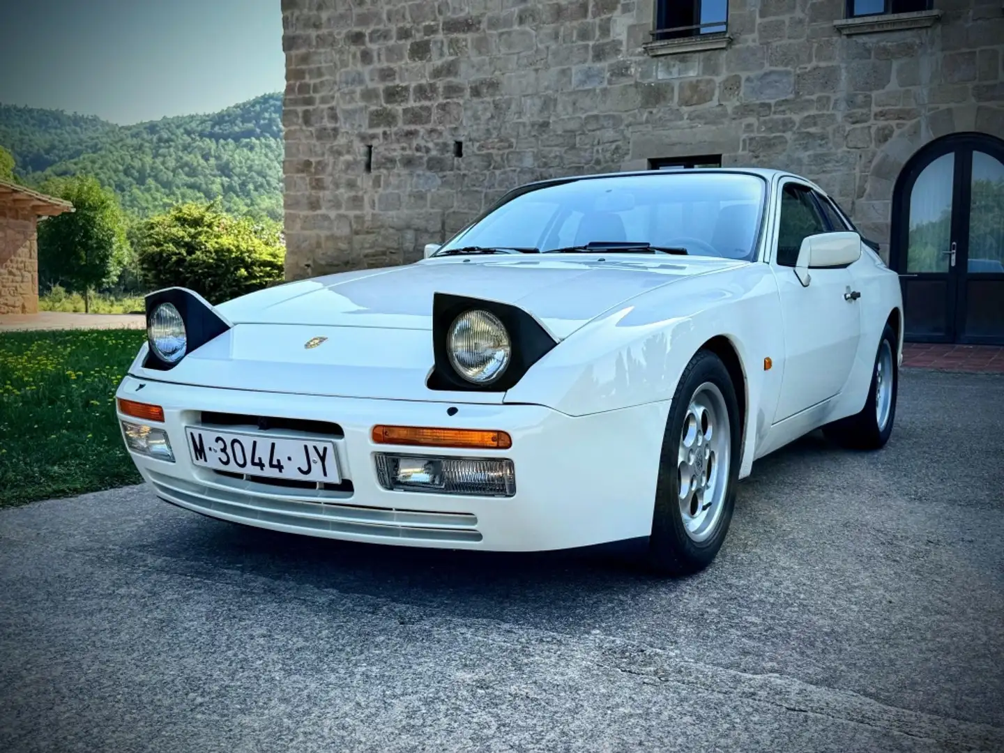 Porsche 944 Turbo Blanc - 1
