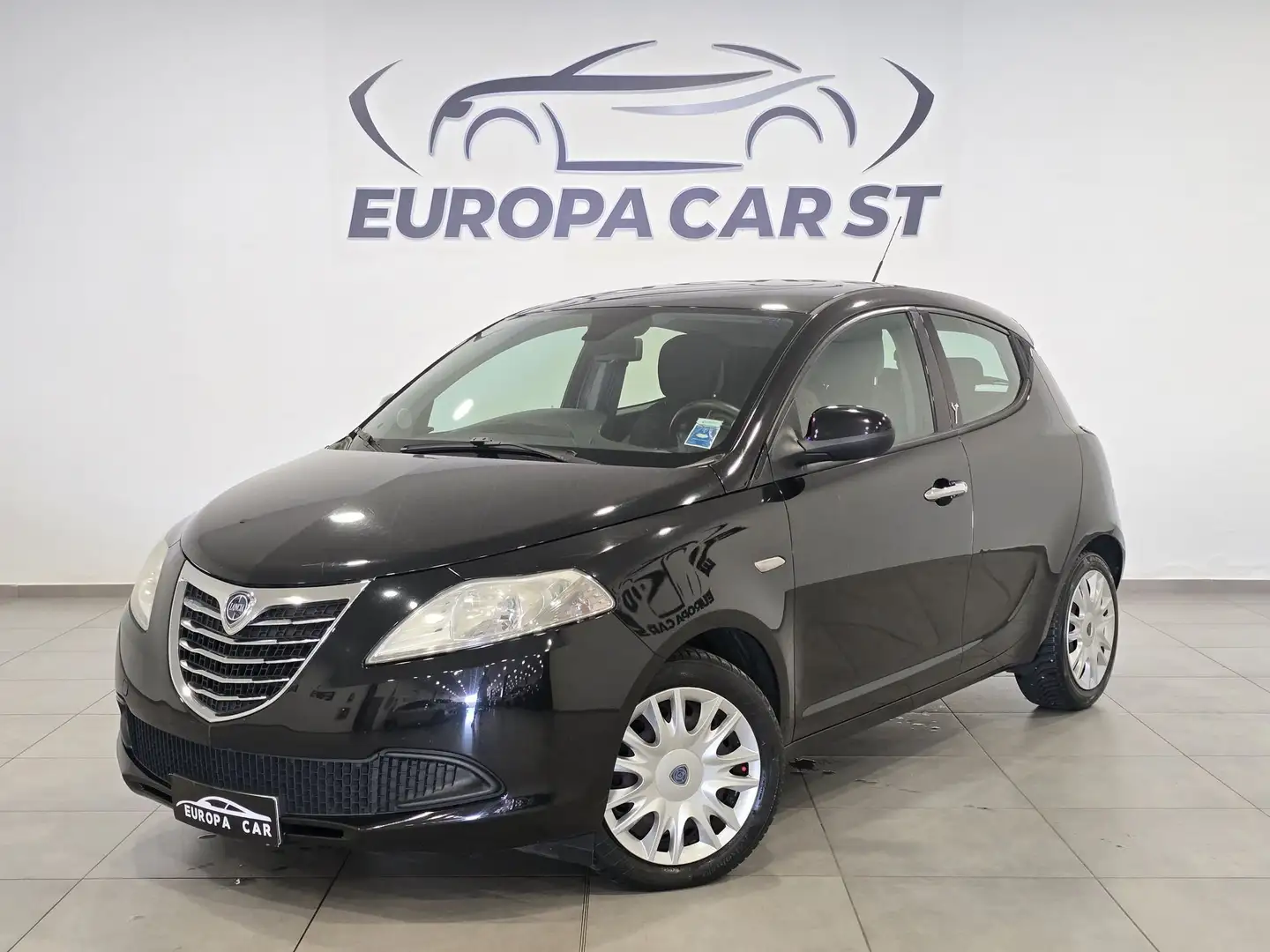 Lancia Ypsilon Ypsilon 1.2 69 CV 5 porte S&S Platinum Negro - 1