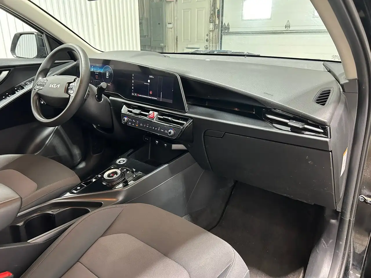 Kia Niro снимка Kia Niro