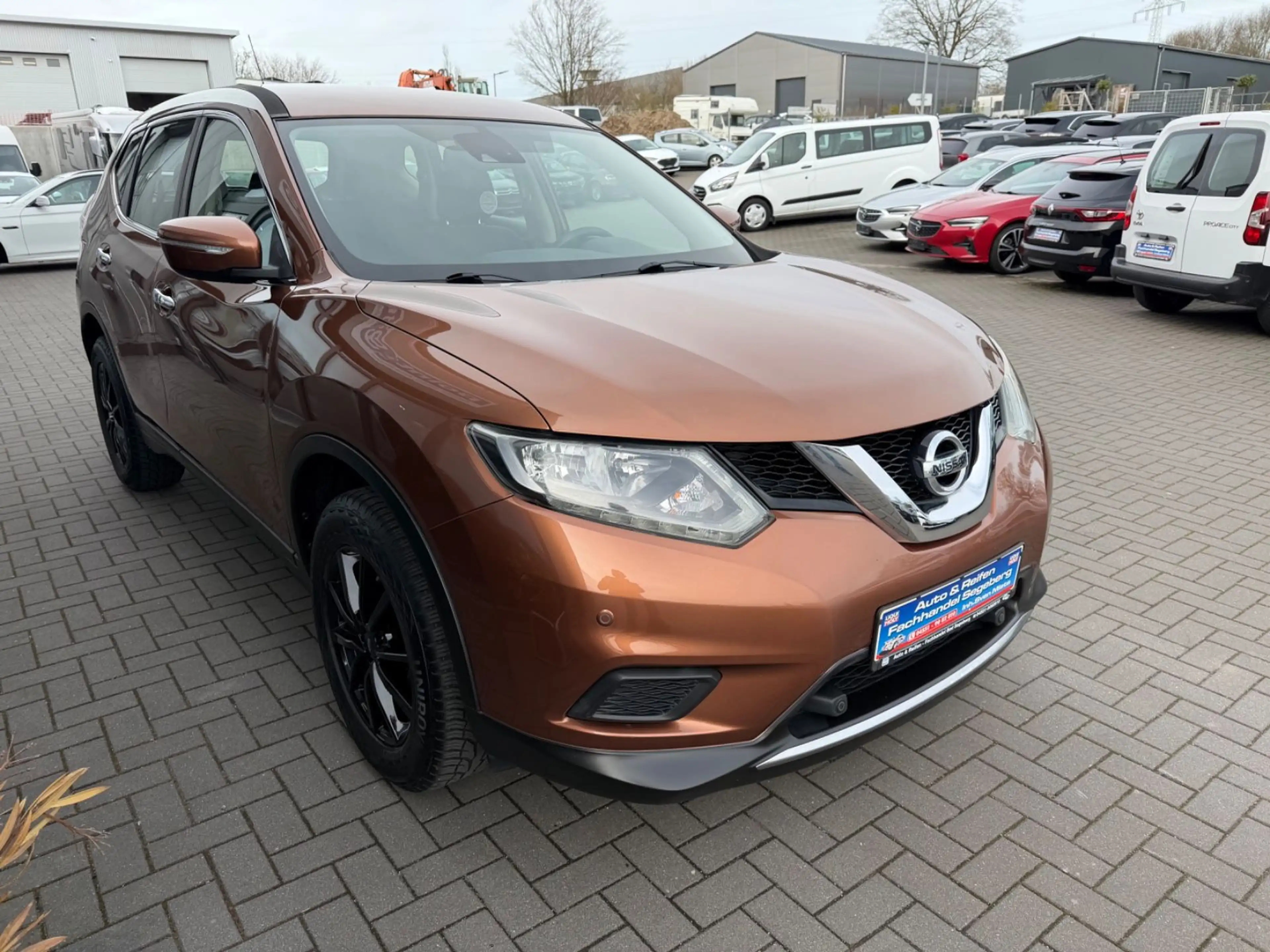 Nissan X-Trail 1.6 Visia*PDC*ALU*ALLWETTER — photo 3