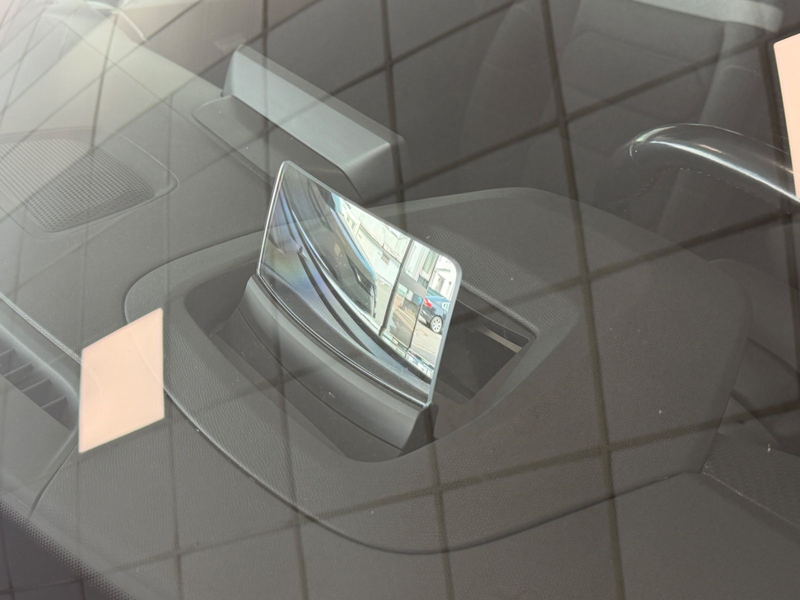 Citroen C4 New Lim*AUTOMATIK*LED*HUD*KAMERA*CARPLAY*1-Hd — photo 7
