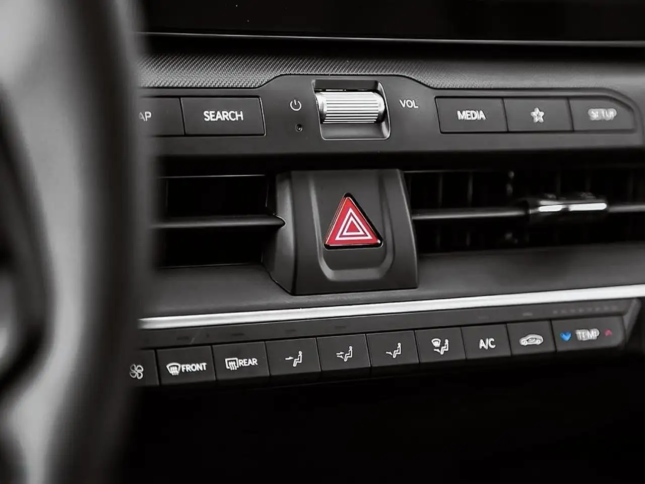 Kia K4 снимка Kia K4