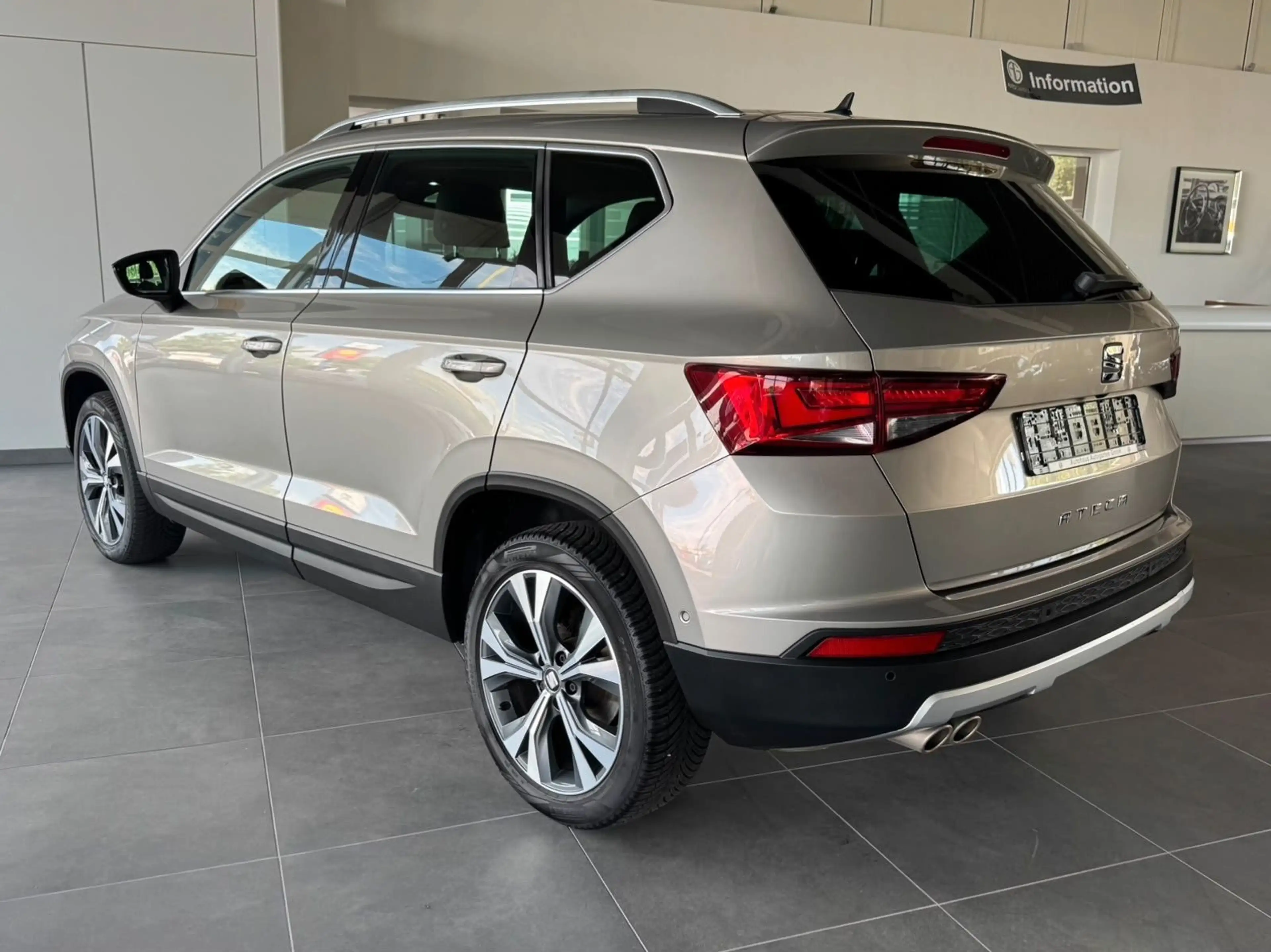 SEAT Ateca Xcellence*NAVI*KAMERA*AHK* — photo 4