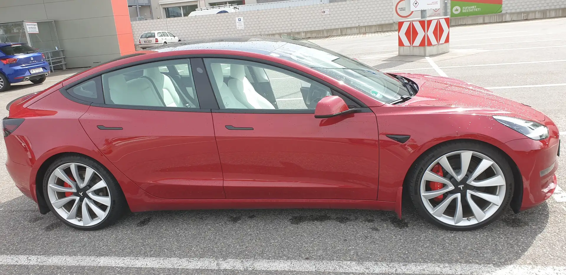 Tesla Model 3 Model 3 Performance Enhanced Autopilot Kırmızı - 2