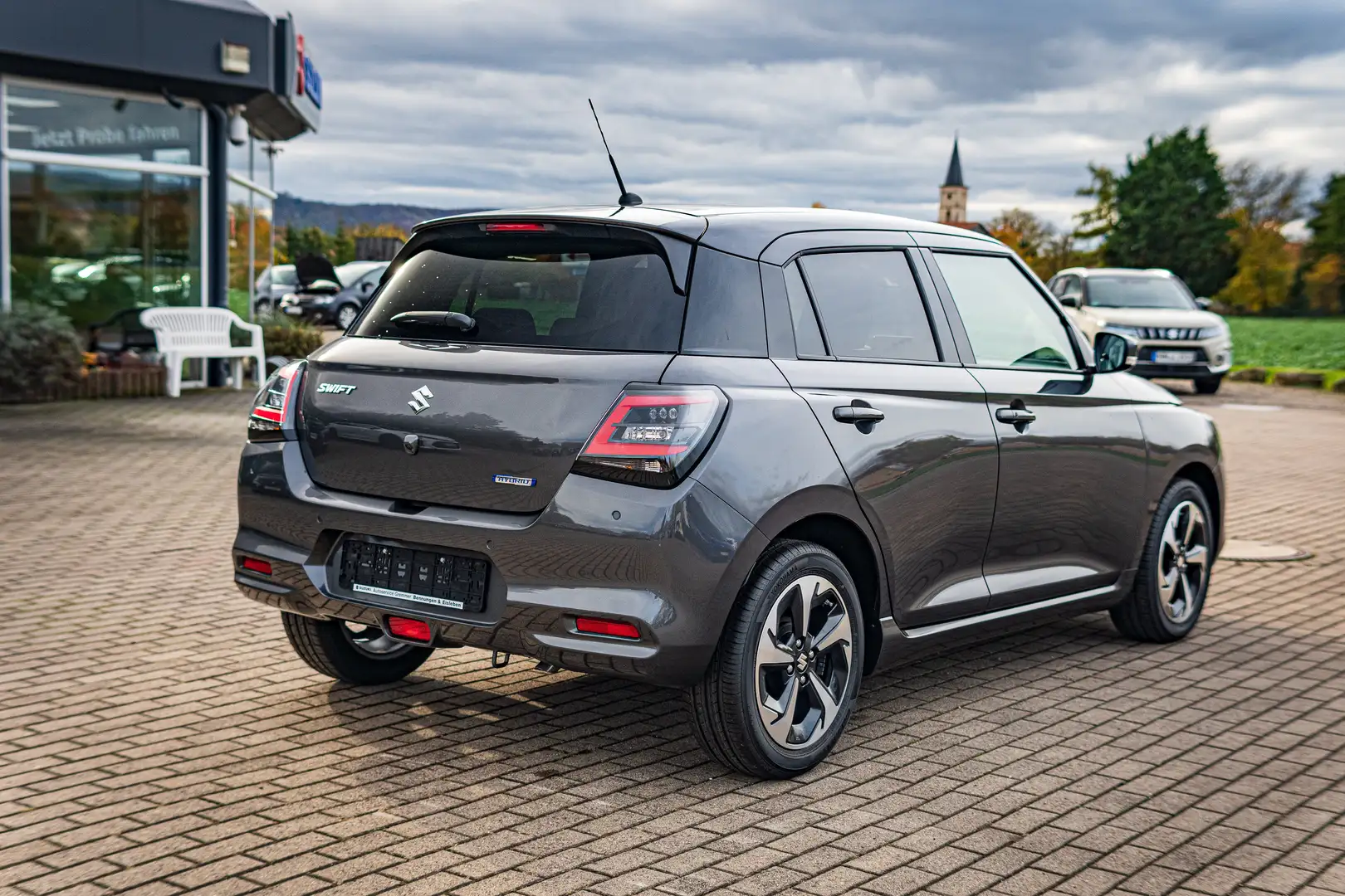 Suzuki Swift 1.2 Dualjet Hybrid Comfort+ Grau - 2