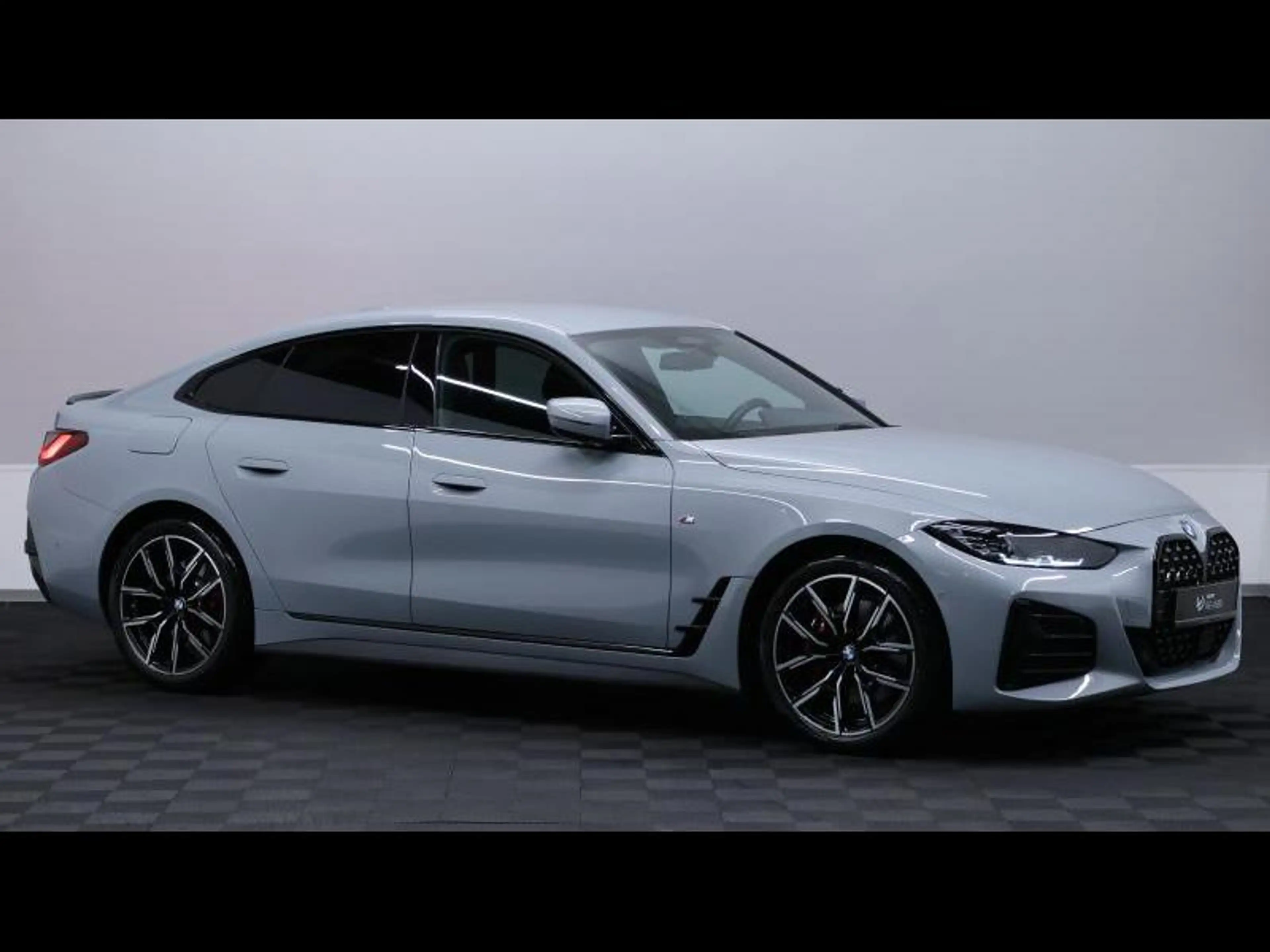 BMW 420 i Grand Coupe M SPORT Pro — photo 3