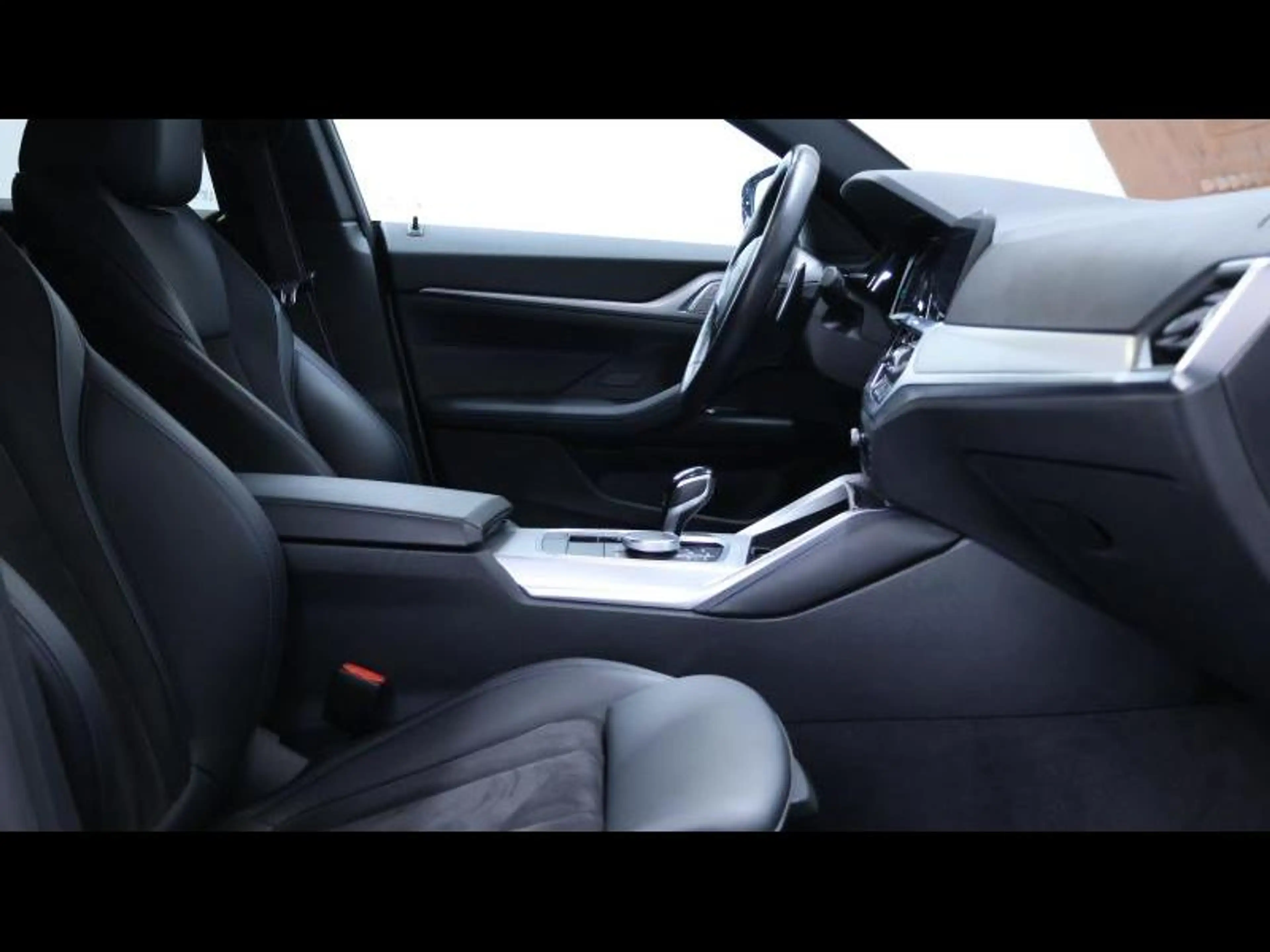 BMW 420 i Grand Coupe M SPORT Pro — photo 13
