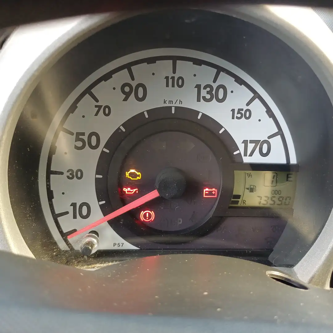 Peugeot 107 70 2-Tronic Filou - 2