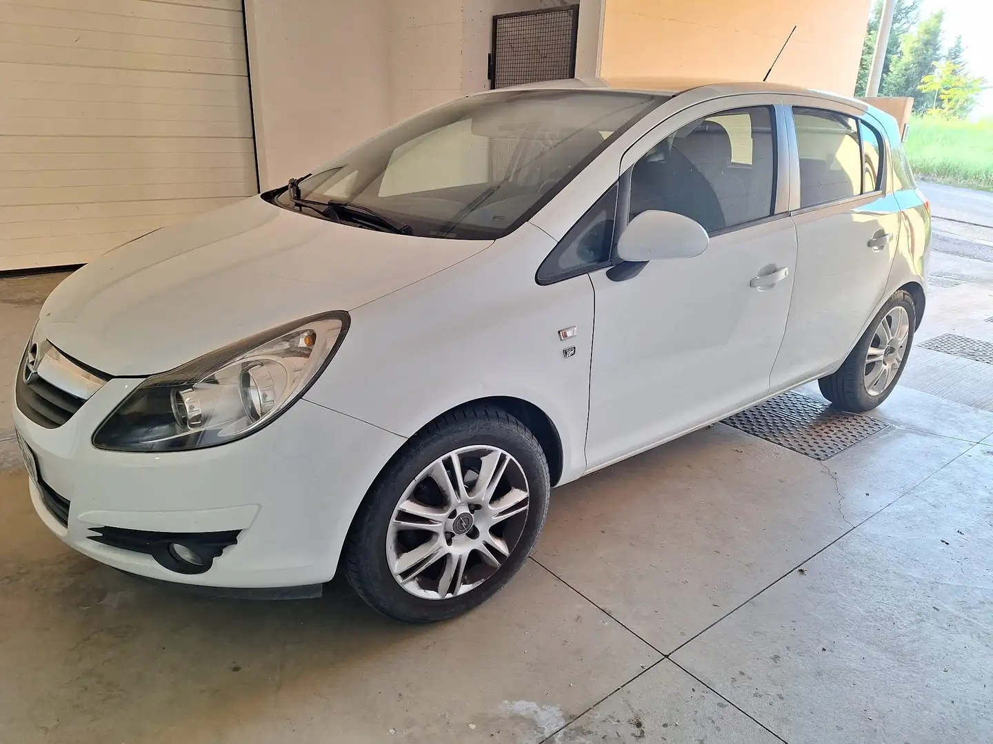 Opel Corsa 5p 1.3 cdti Cosmo 90cv 6marce - 1
