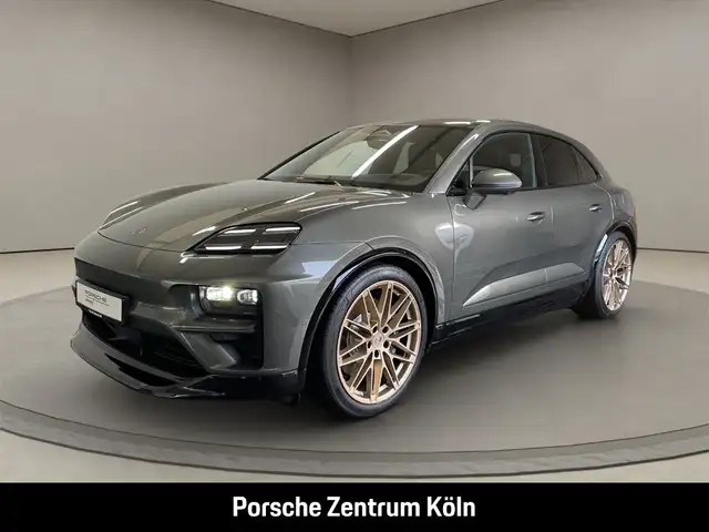 Porsche Macan Turbo Clubleder HA-Lenkung InnoDrive