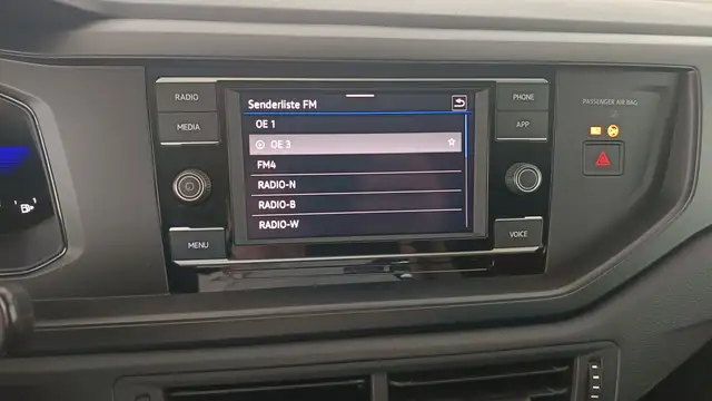 Volkswagen Polo view 8