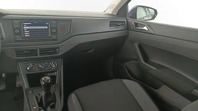 Volkswagen Polo view 13