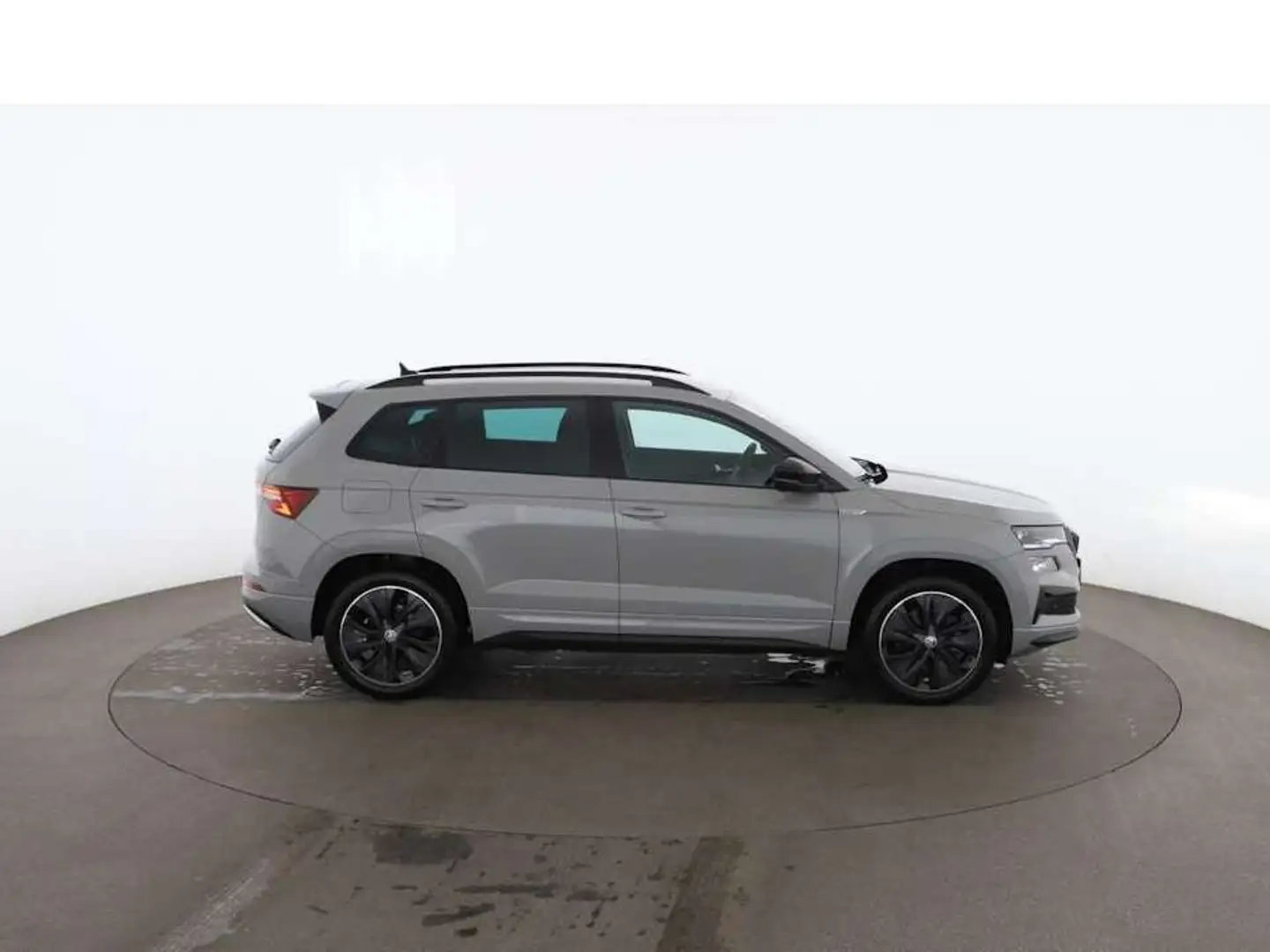 Skoda Karoq 1.5 TSI ACT Sport Aut MATRIX AHK RADAR Grau - 2