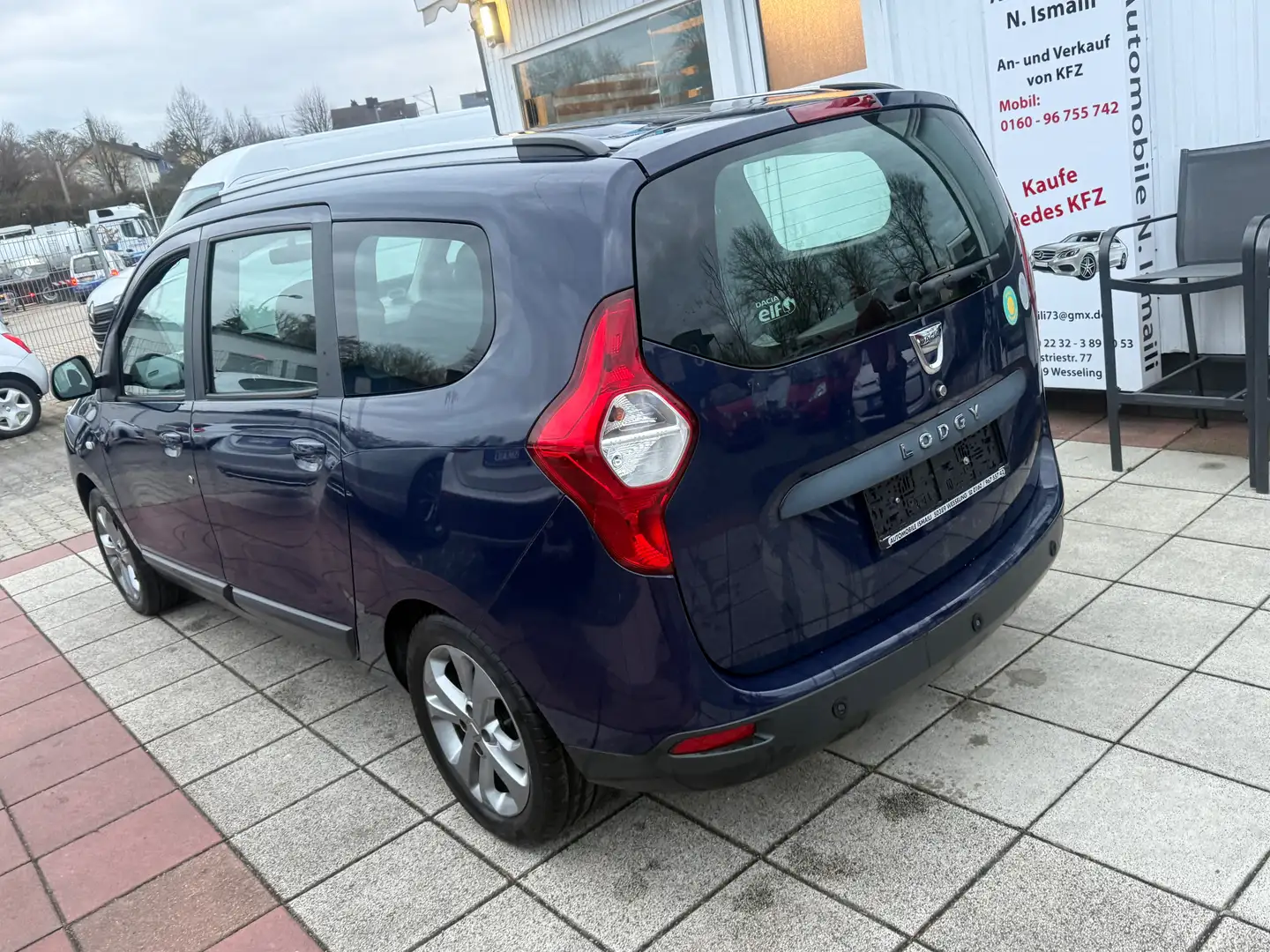 Dacia Lodgy Celebration Blau - 2