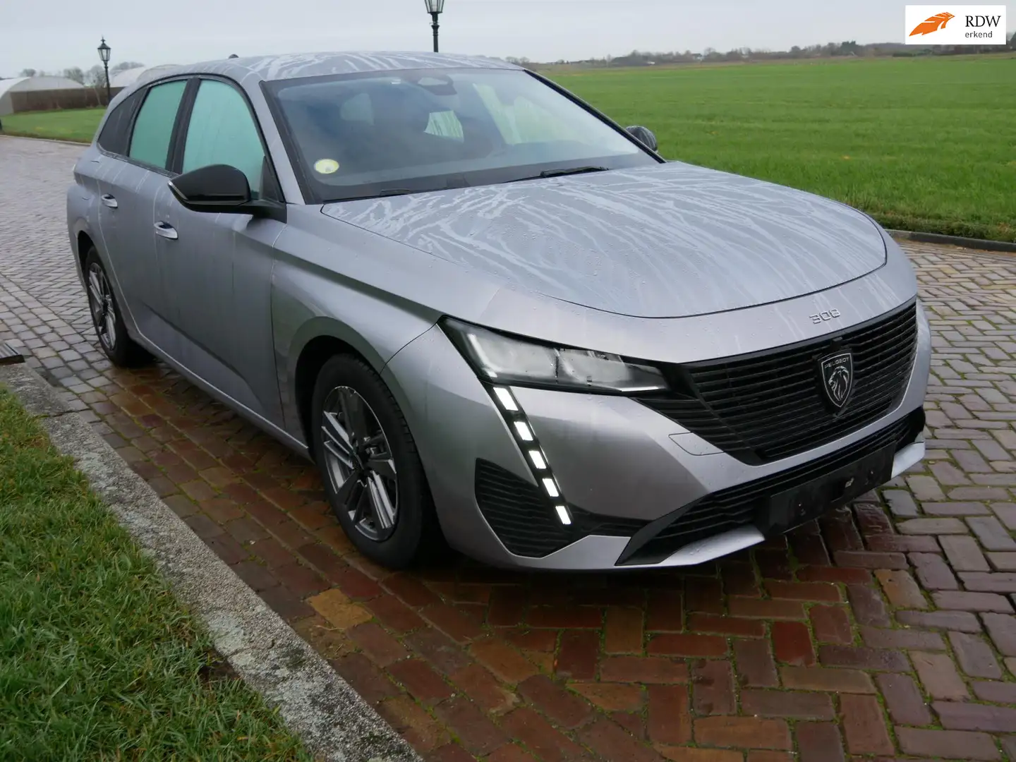 Peugeot 308 SW 1.5 BlueHDi Active Pack EAT8 AC NAVI ALU ** 109 Zilver - 1