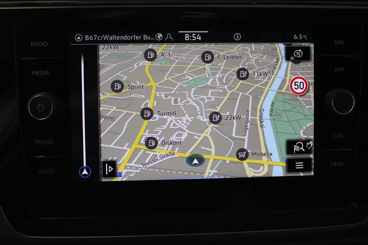 Volkswagen Touran Friends TDI DSG 18