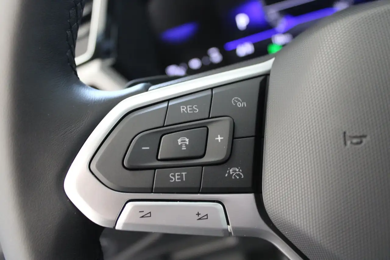 Volkswagen Touran Friends TDI DSG 15