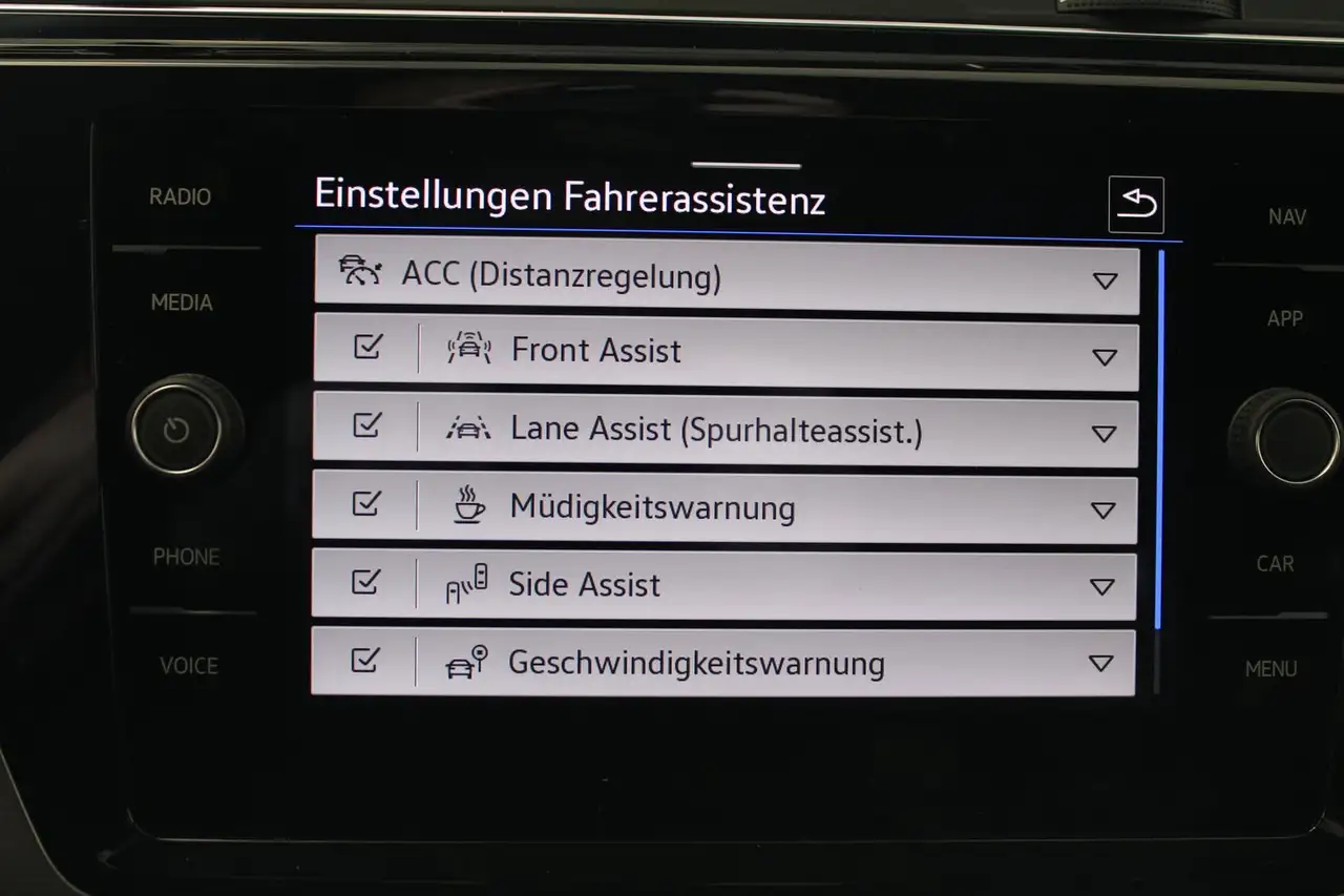 Volkswagen Touran Friends TDI DSG 20