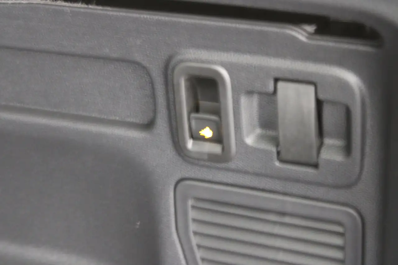 Volkswagen Touran Friends TDI DSG 9