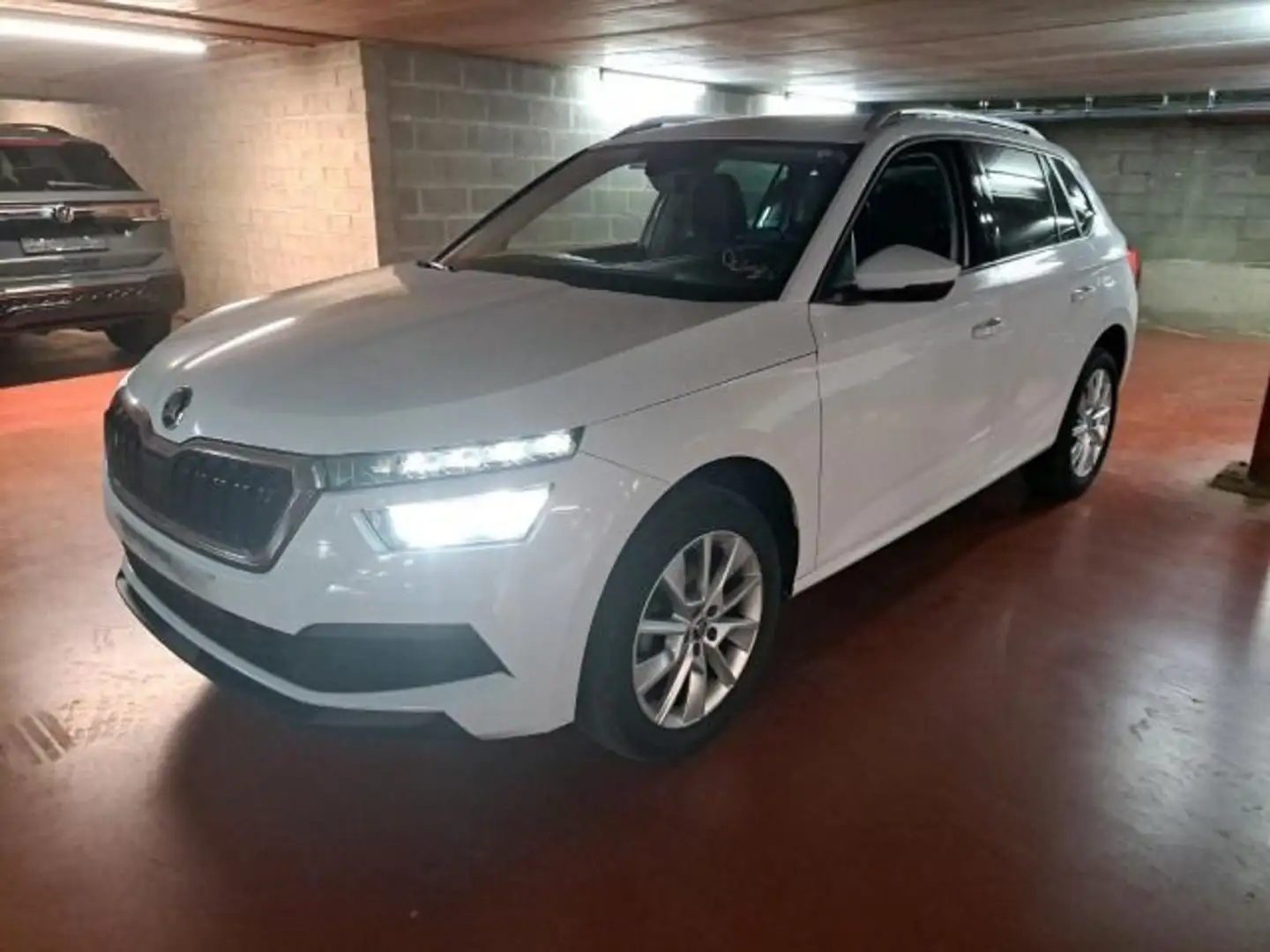 Skoda Kamiq 1.0 TSI Ambition NAVI/CLIMATR/LED Weiß - 2