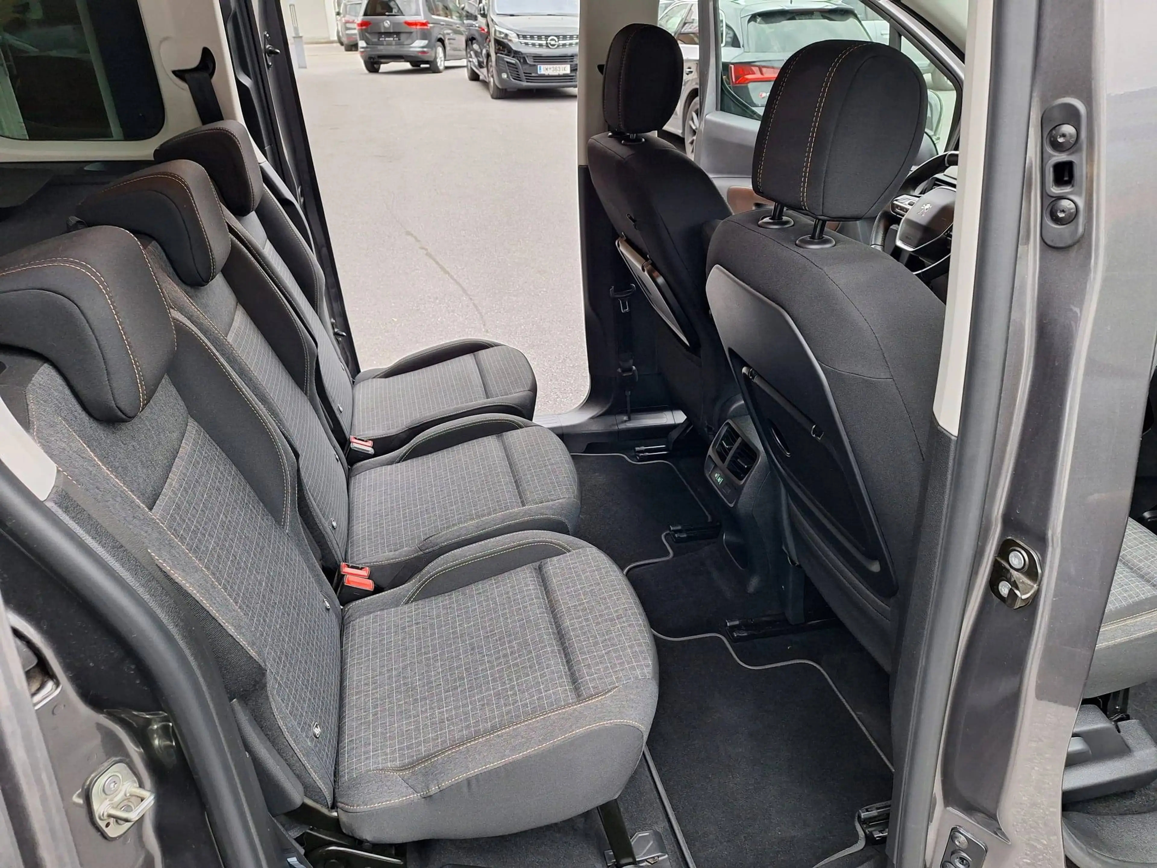 Peugeot Rifter Rifter 1,5 BlueHDI 130 S / GT Line — photo 10
