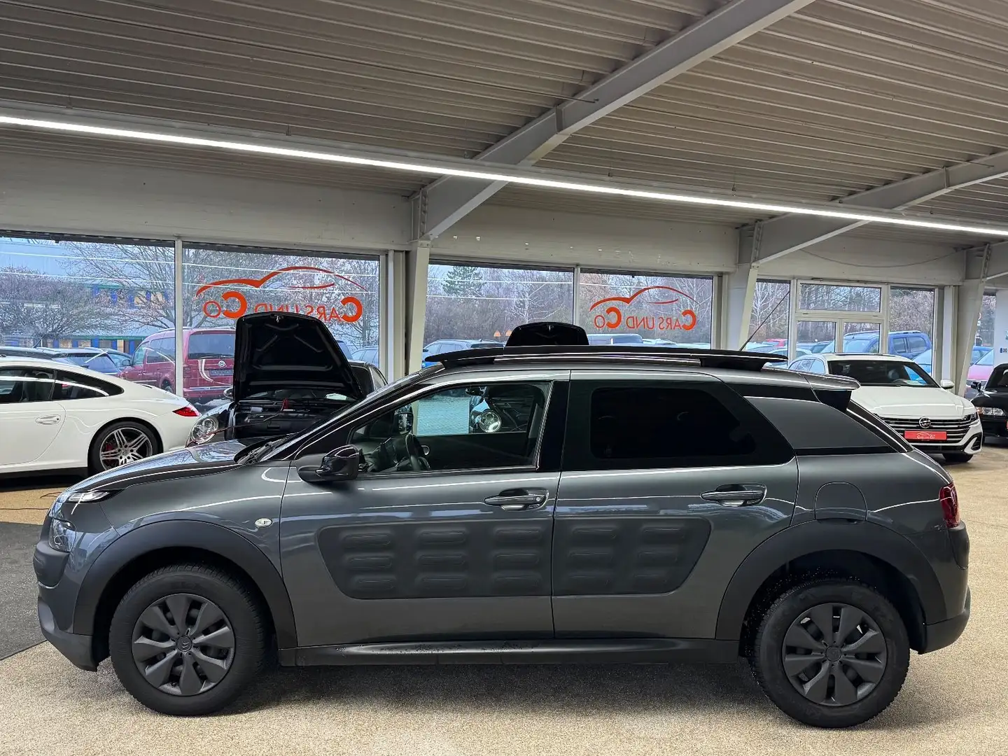 Citroen C4 Cactus Feel *SHZ*NAV*TEM*PDC*R-Kam* Grau - 2
