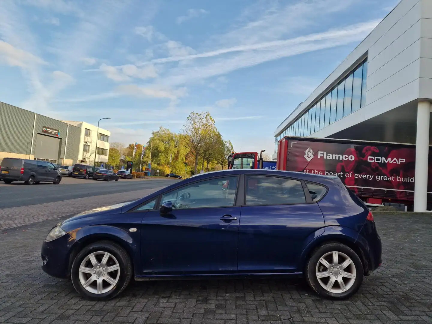 SEAT Leon 1.6 Businessline NAVI PSENSOR CRUISE 2 X SLEUTELS Blauw - 2