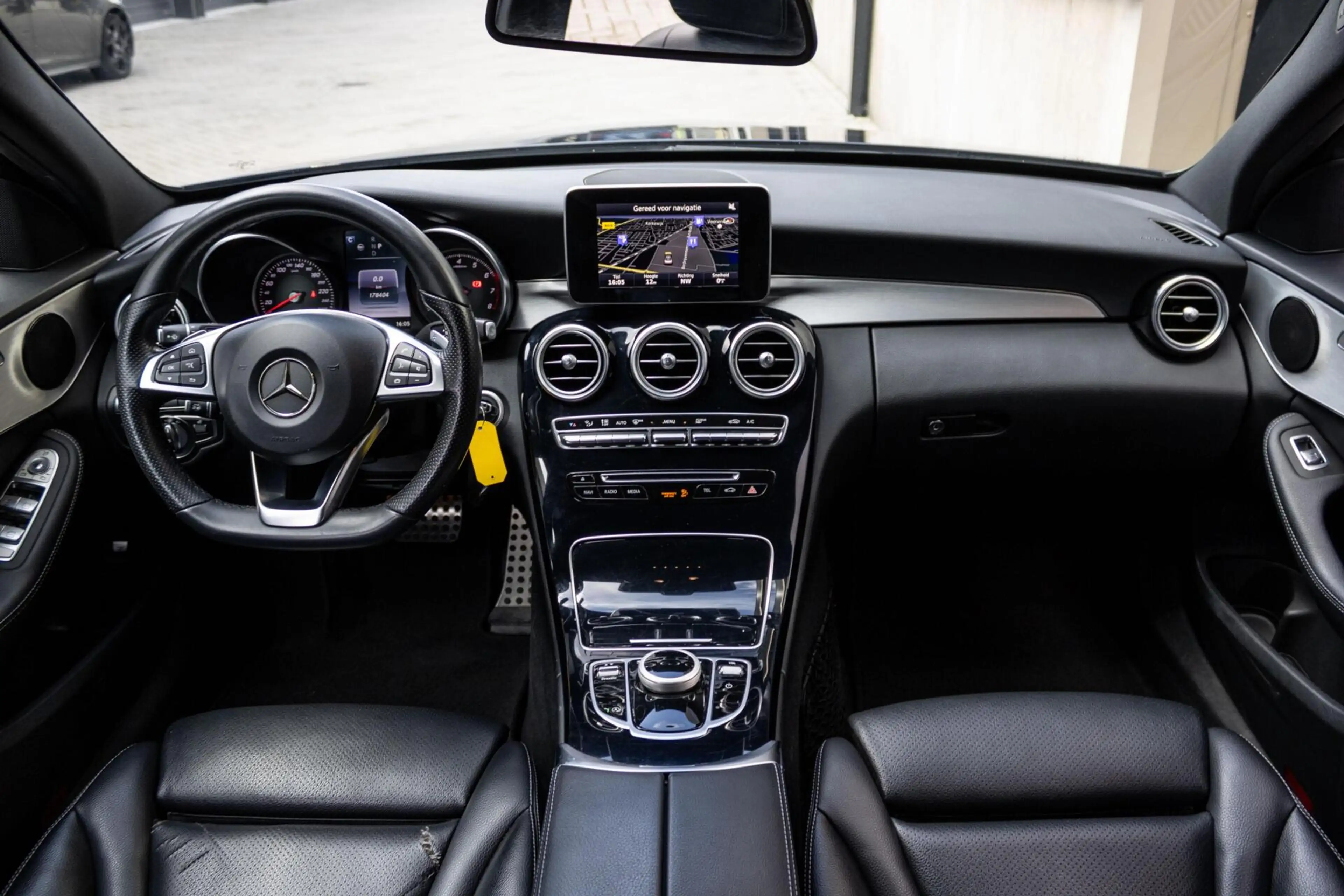 Mercedes-Benz C 180 Estate AMG Sport Edition — photo 3