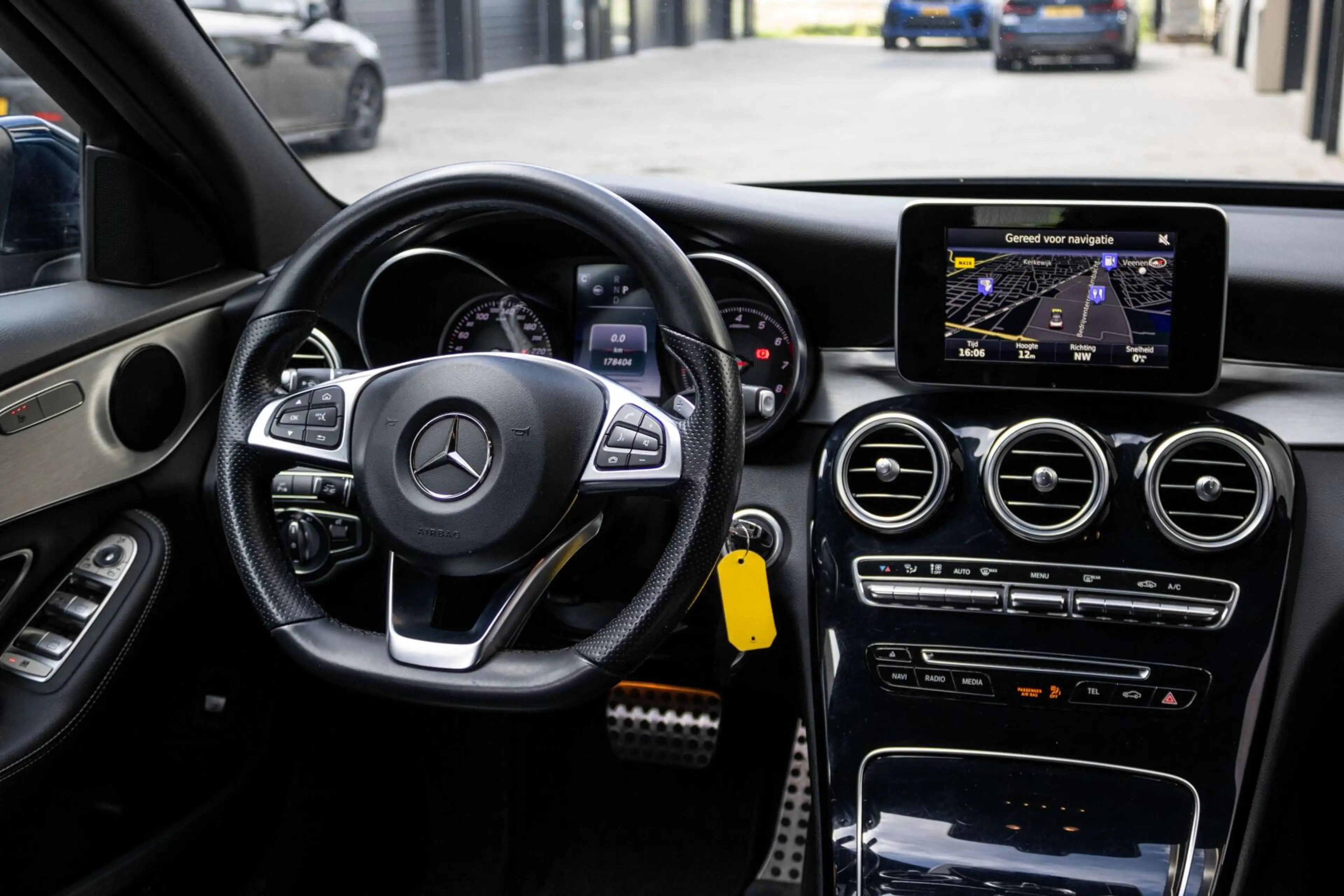 Mercedes-Benz C 180 Estate AMG Sport Edition — photo 27