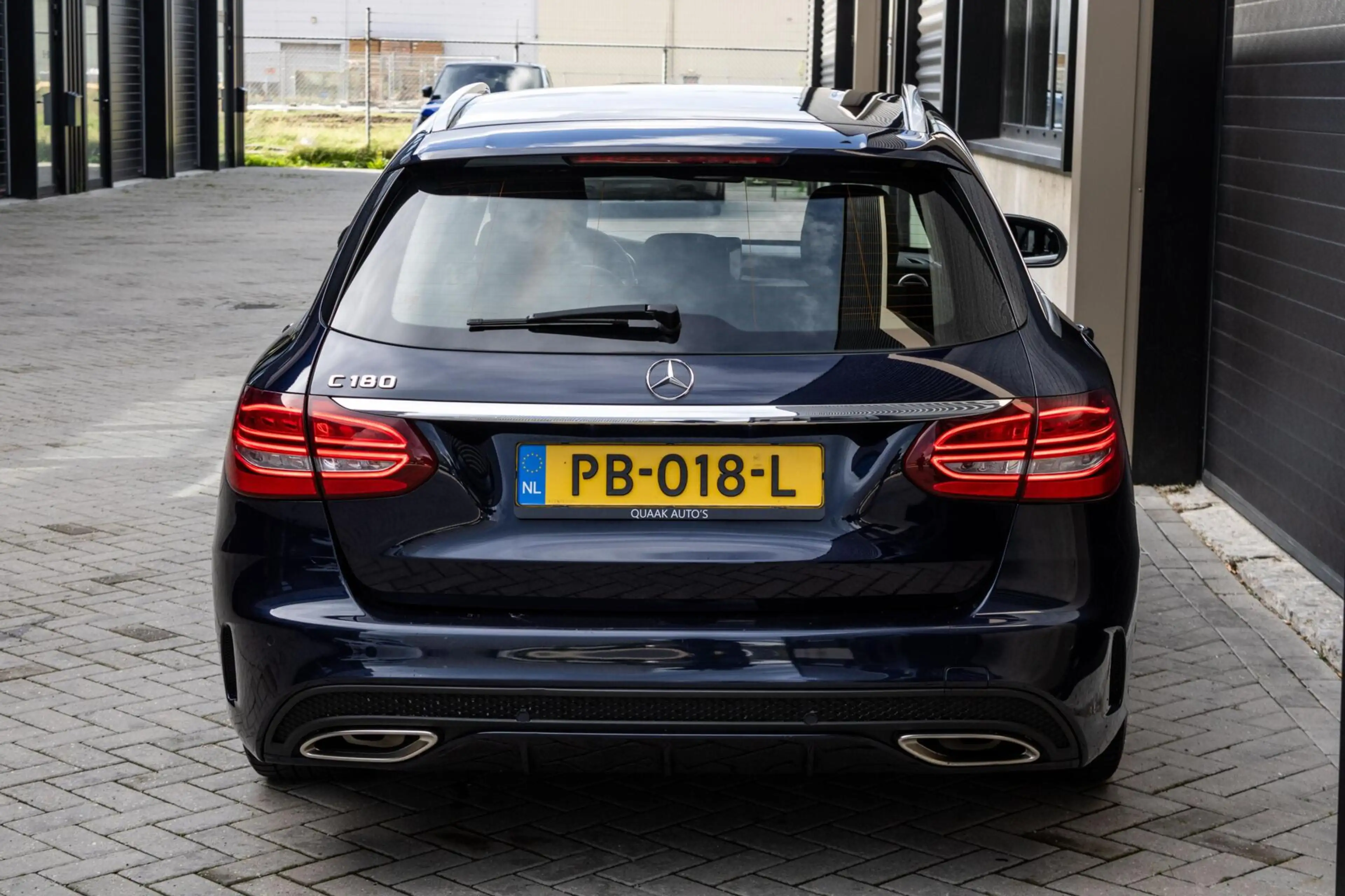 Mercedes-Benz C 180 Estate AMG Sport Edition — photo 15