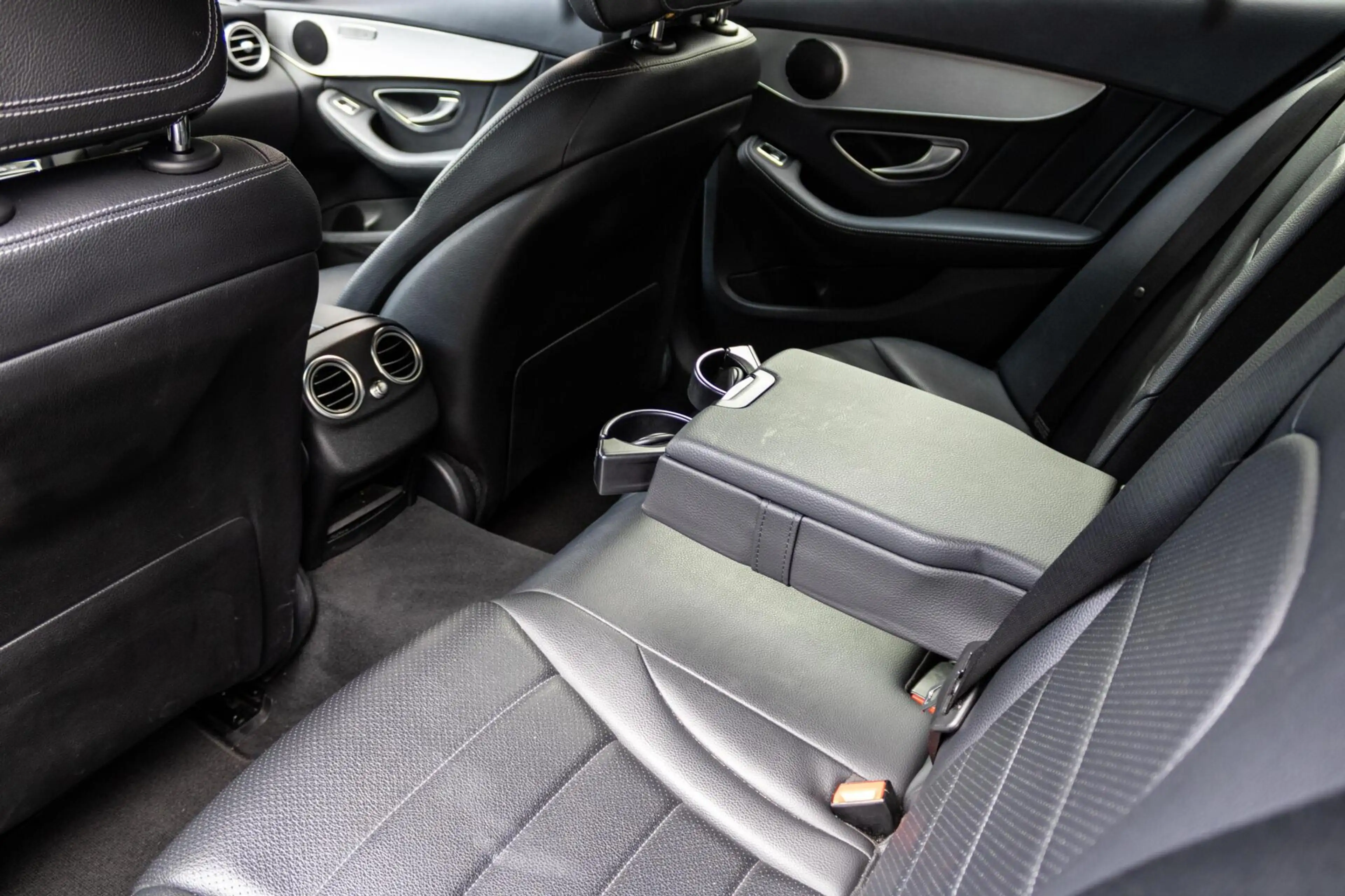 Mercedes-Benz C 180 Estate AMG Sport Edition — photo 26