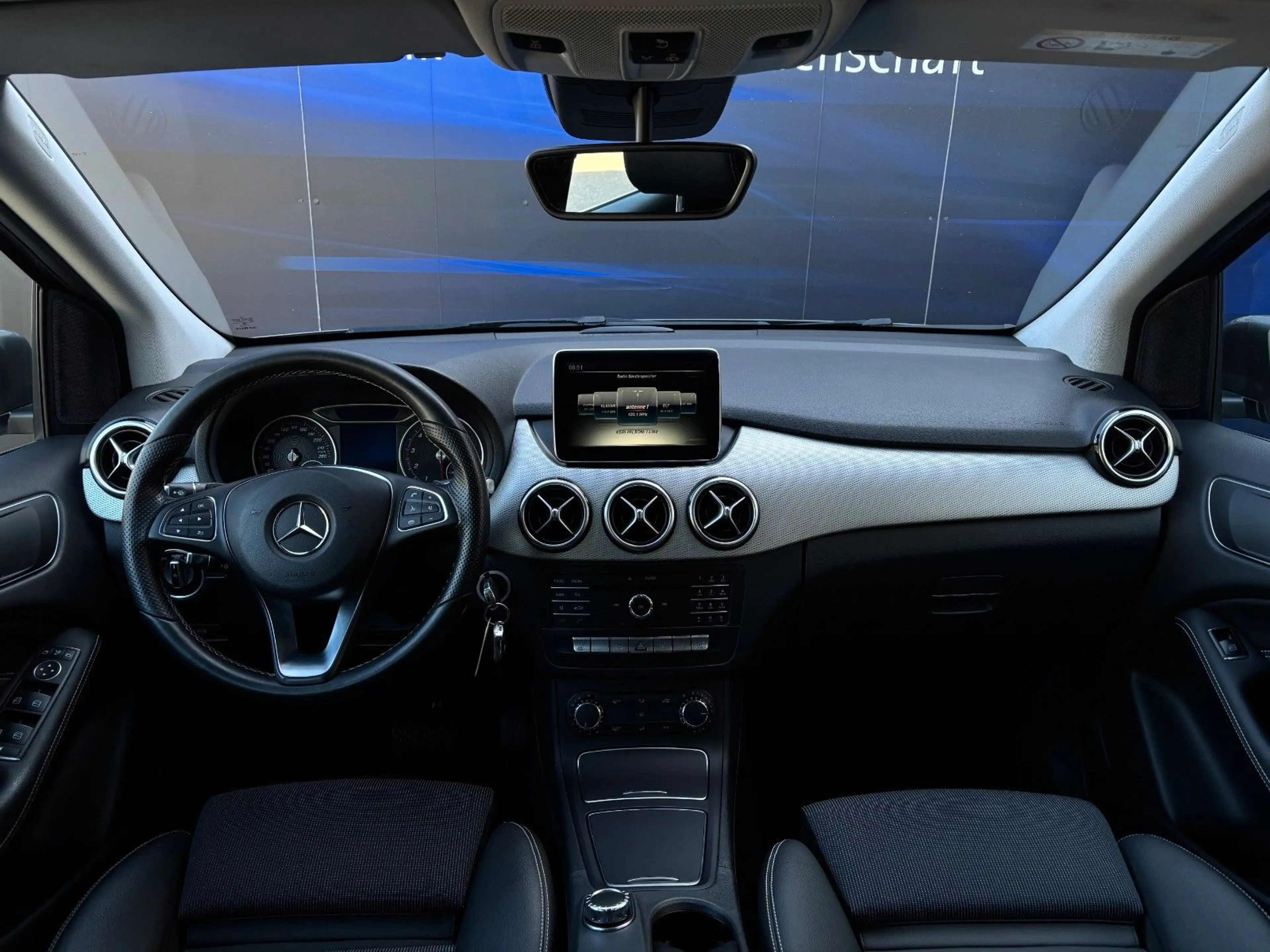 Mercedes-Benz B 250 AHK abnehmbar — photo 15