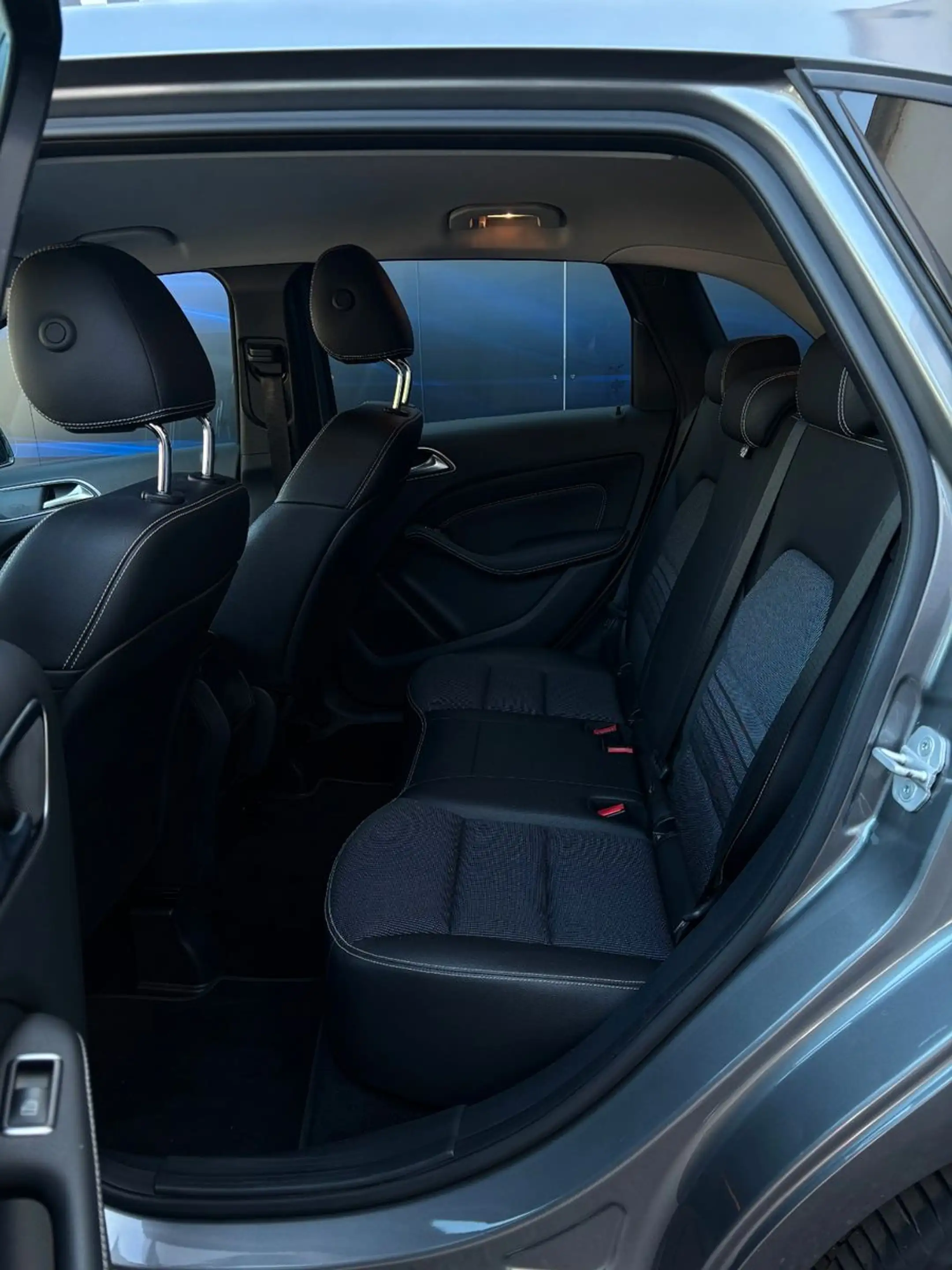 Mercedes-Benz B 250 AHK abnehmbar — photo 10