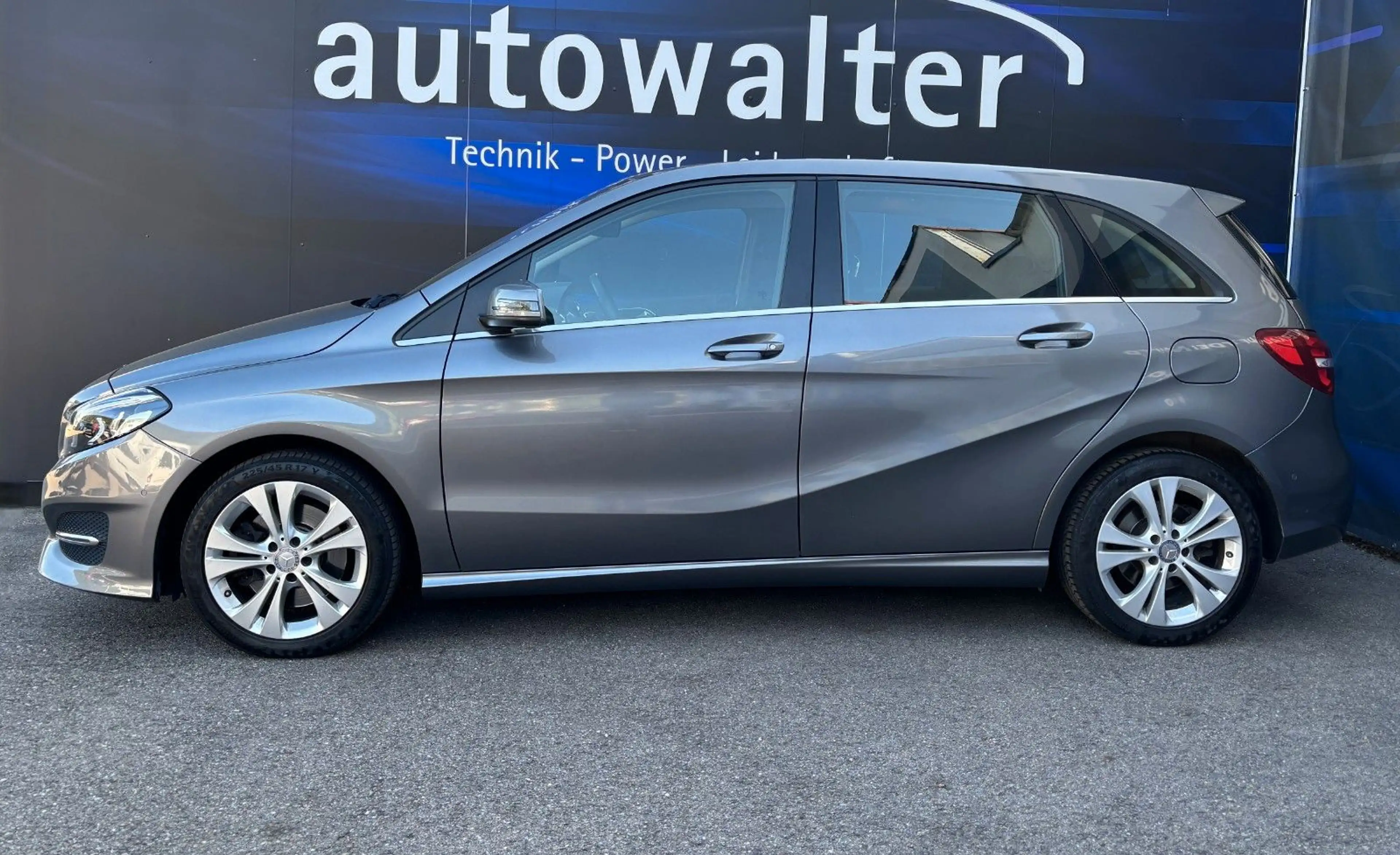 Mercedes-Benz B 250 AHK abnehmbar — photo 8