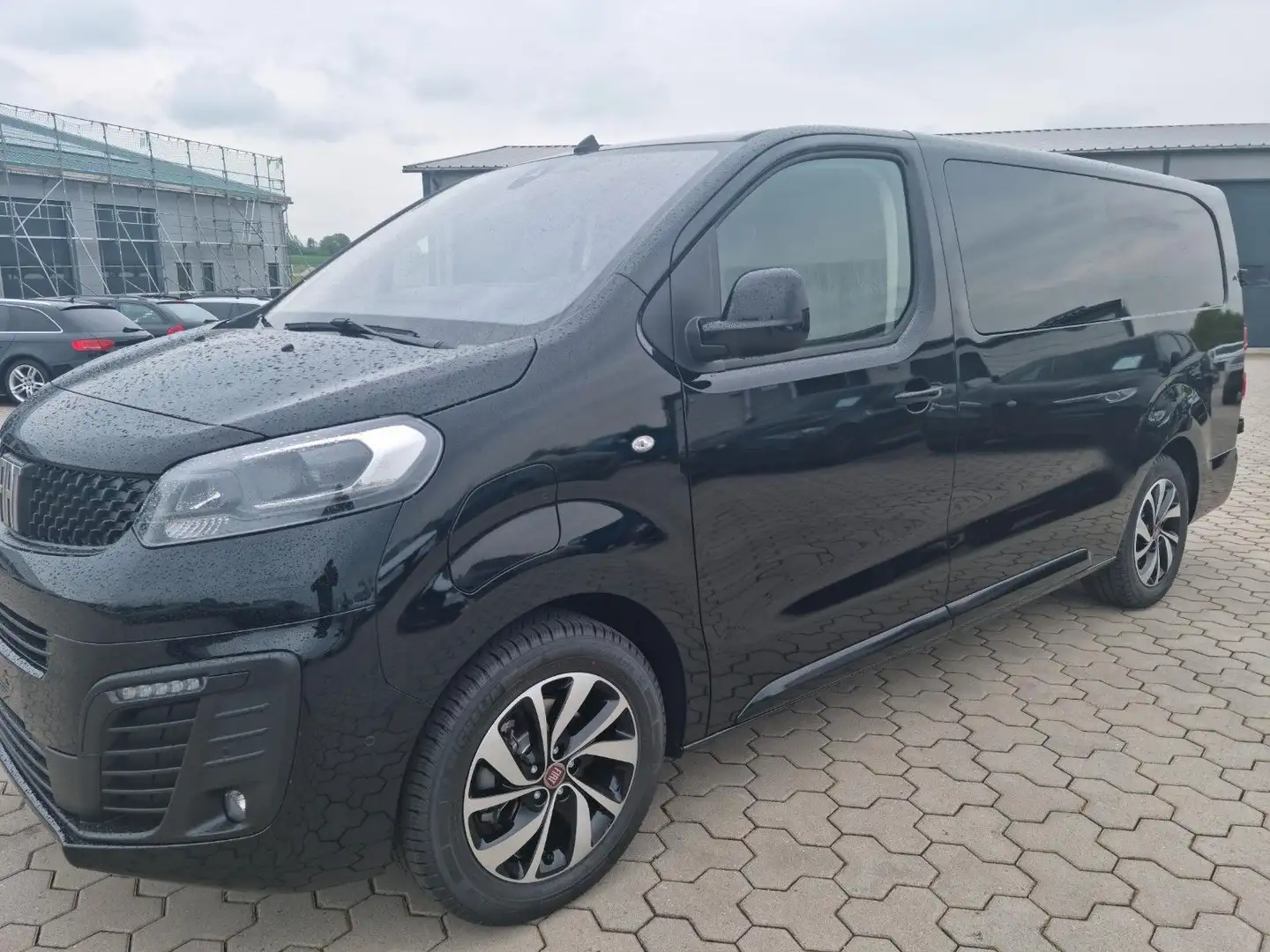 Fiat Scudo Mullticab L3 75 kW Schwarz - 1