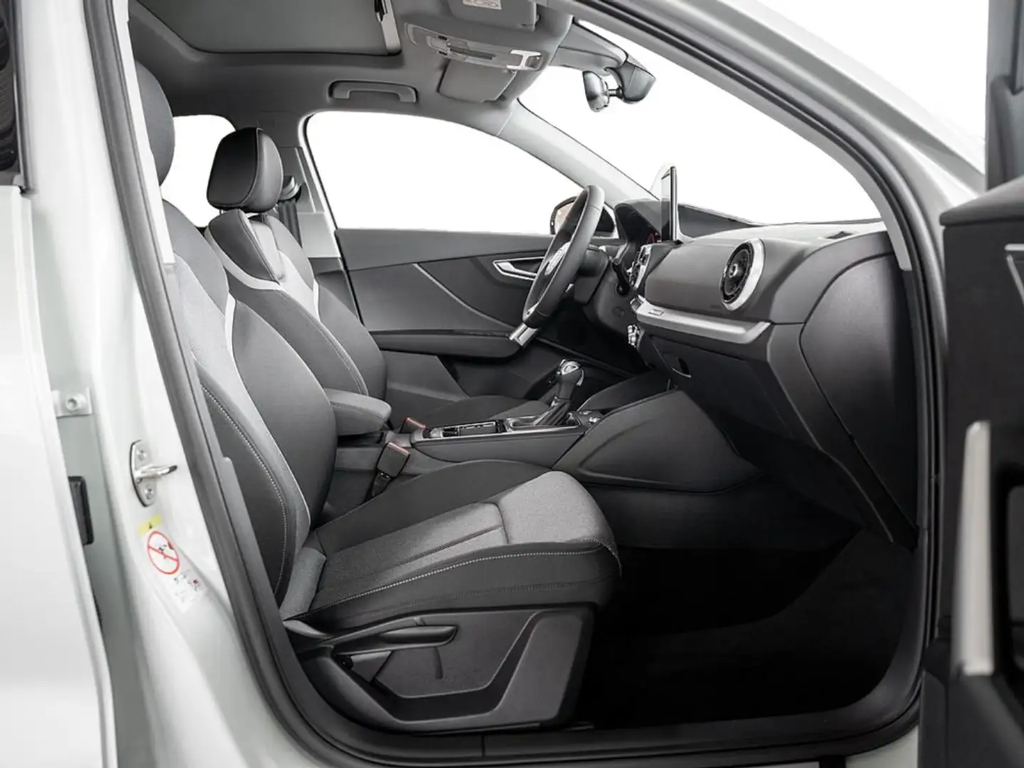 Audi Q2 35 TFSI advanced FACEL. PANO MATRIX-LED Silber - 2