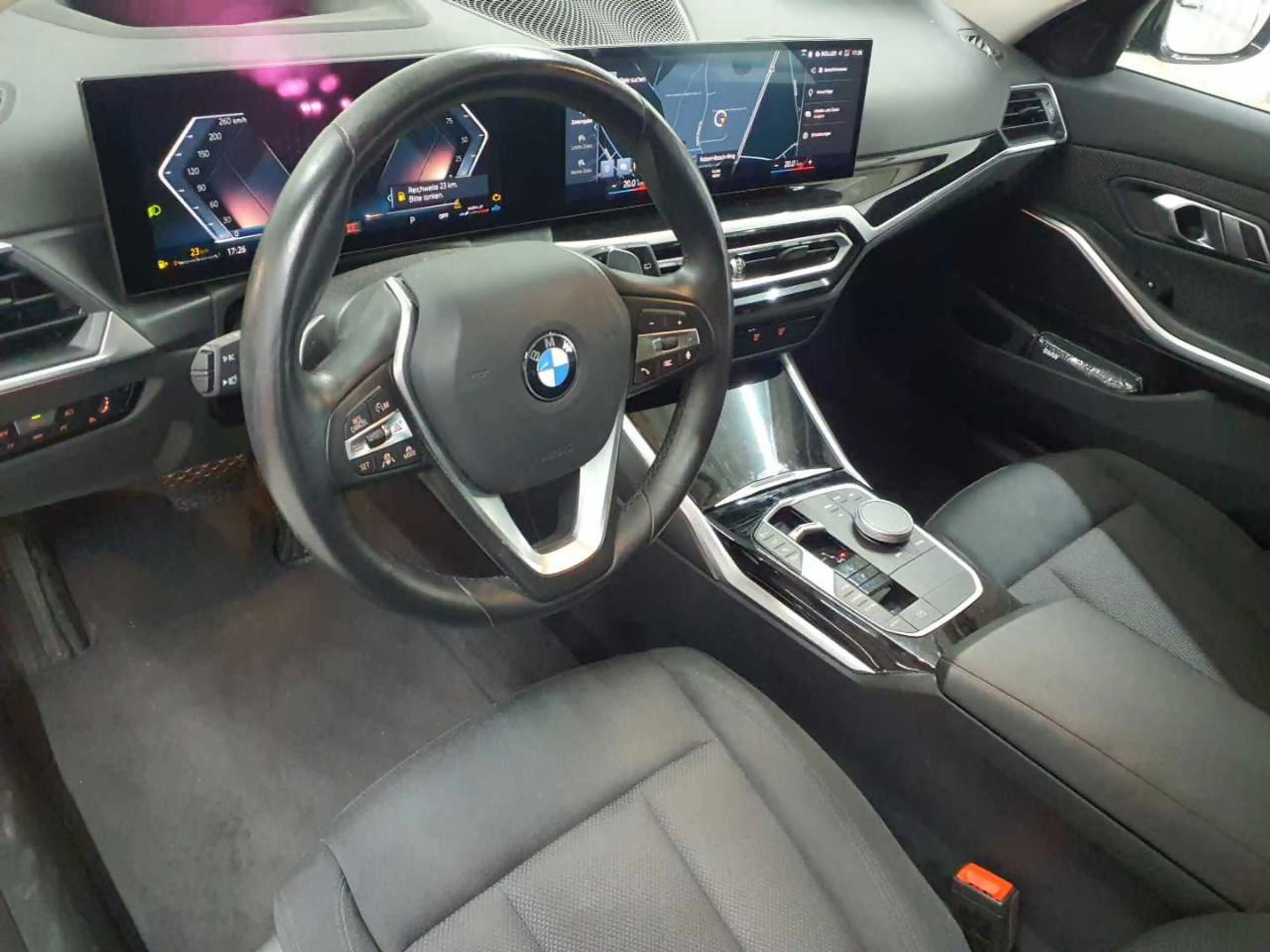 BMW 318 318i Touring Aut. AHK NAVI LED PDC KAM SHZ — photo 9