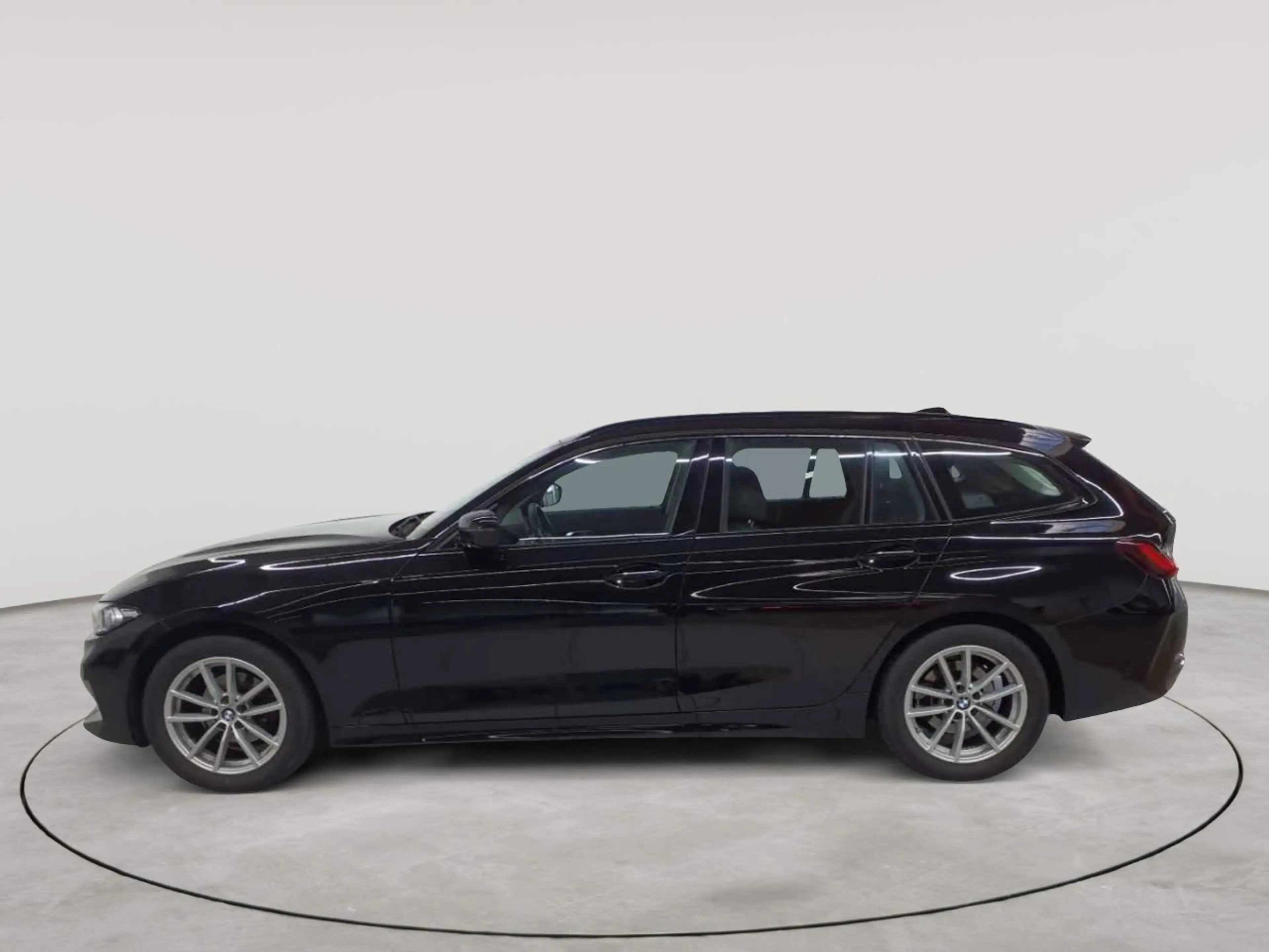 BMW 318 318i Touring Aut. AHK NAVI LED PDC KAM SHZ — photo 6