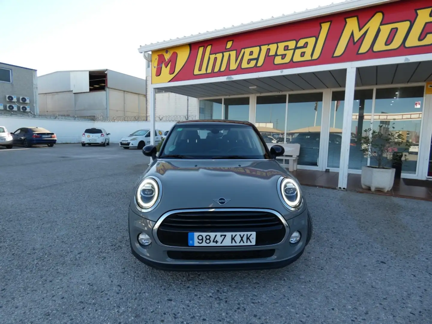 MINI Cooper Aut. Gris - 2