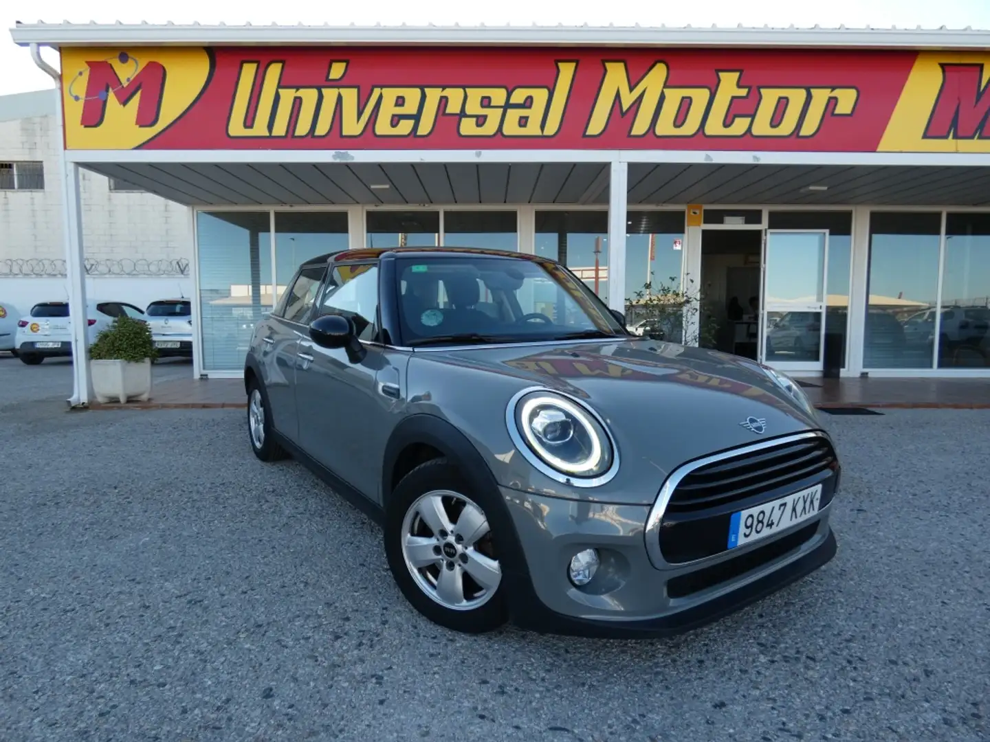 MINI Cooper Aut. Gris - 1