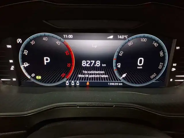 Skoda Superb view 11