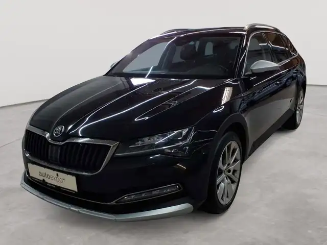 Skoda Superb view 2