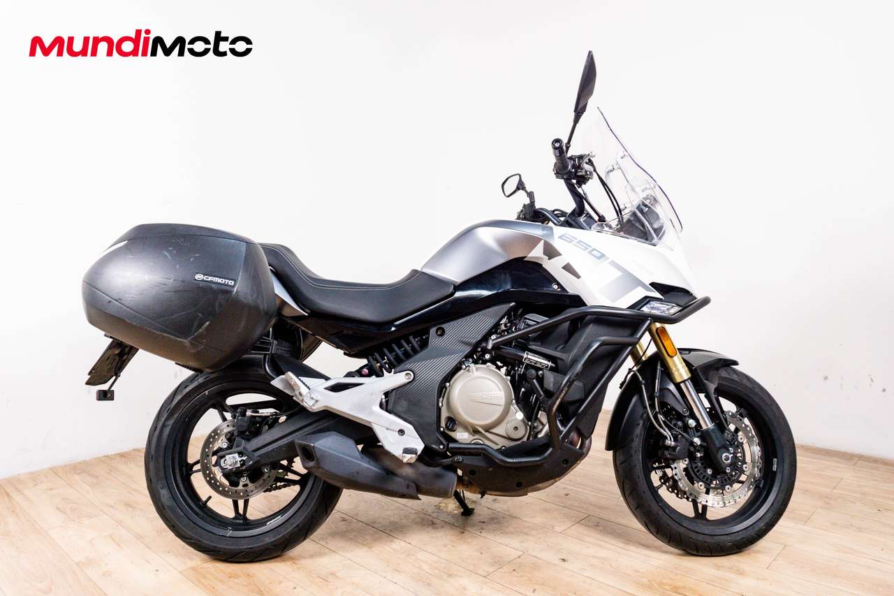 CFMOTO 650 MT