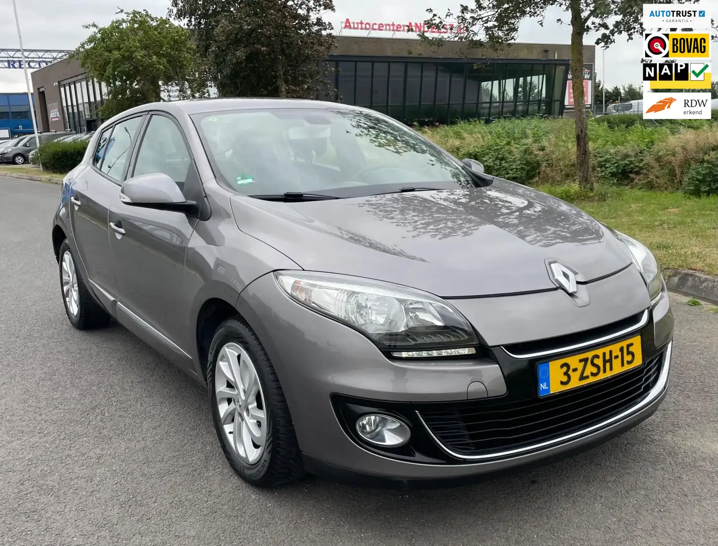 Renault Megane 1.2 TCe Expression, 5drs, Cruise/Climate control, Grijs - 1