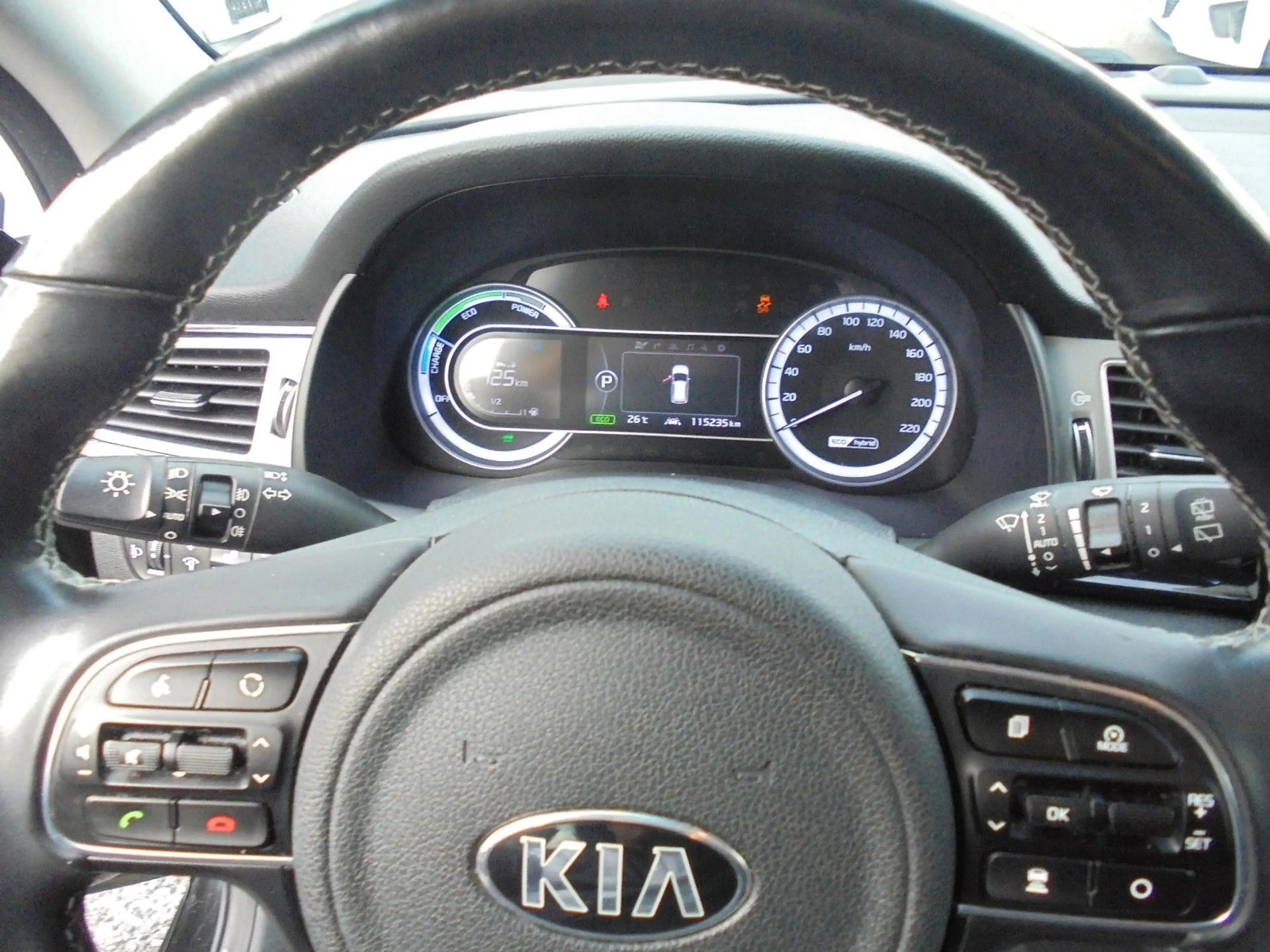 Kia Niro Spirit 1.6 HYBRID LED NAVI KAMERA — photo 13