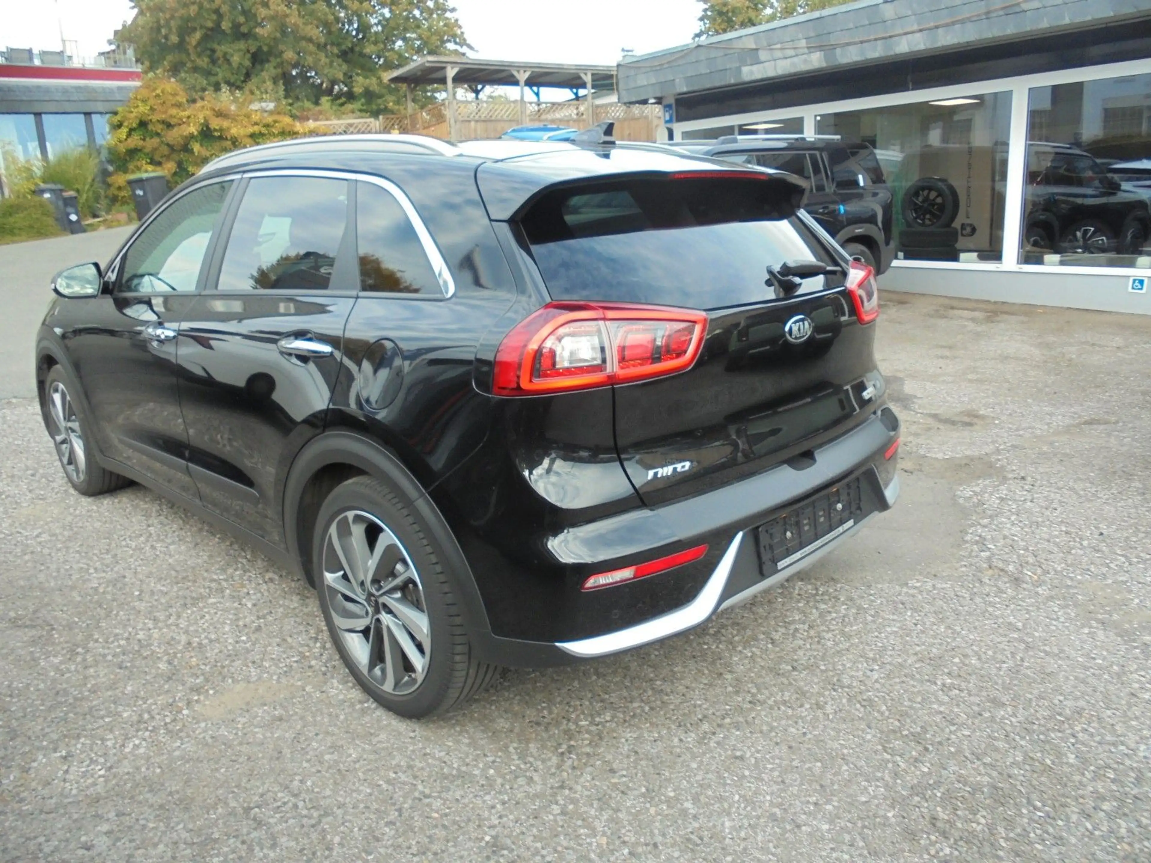 Kia Niro Spirit 1.6 HYBRID LED NAVI KAMERA — photo 6