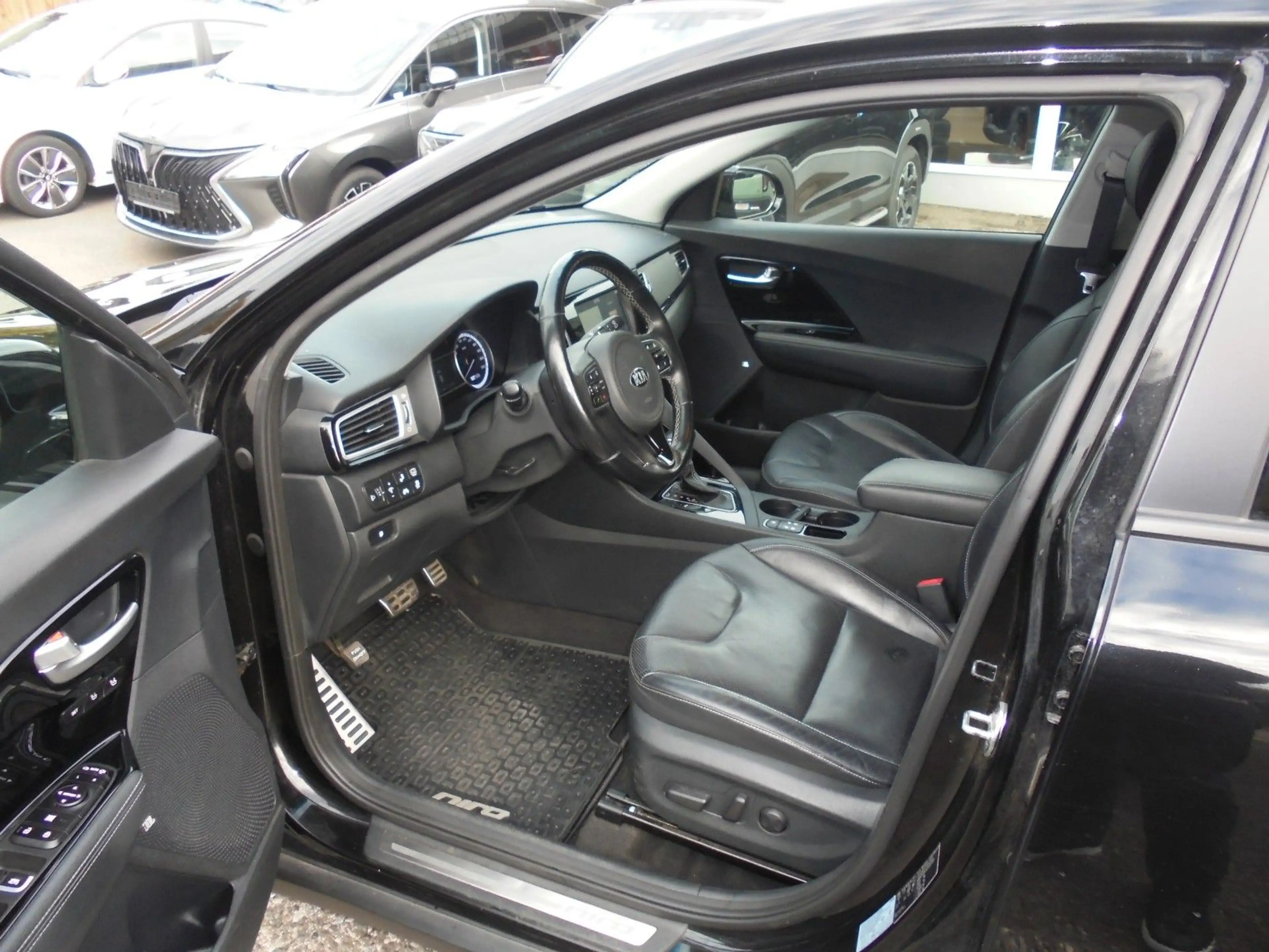 Kia Niro Spirit 1.6 HYBRID LED NAVI KAMERA — photo 7