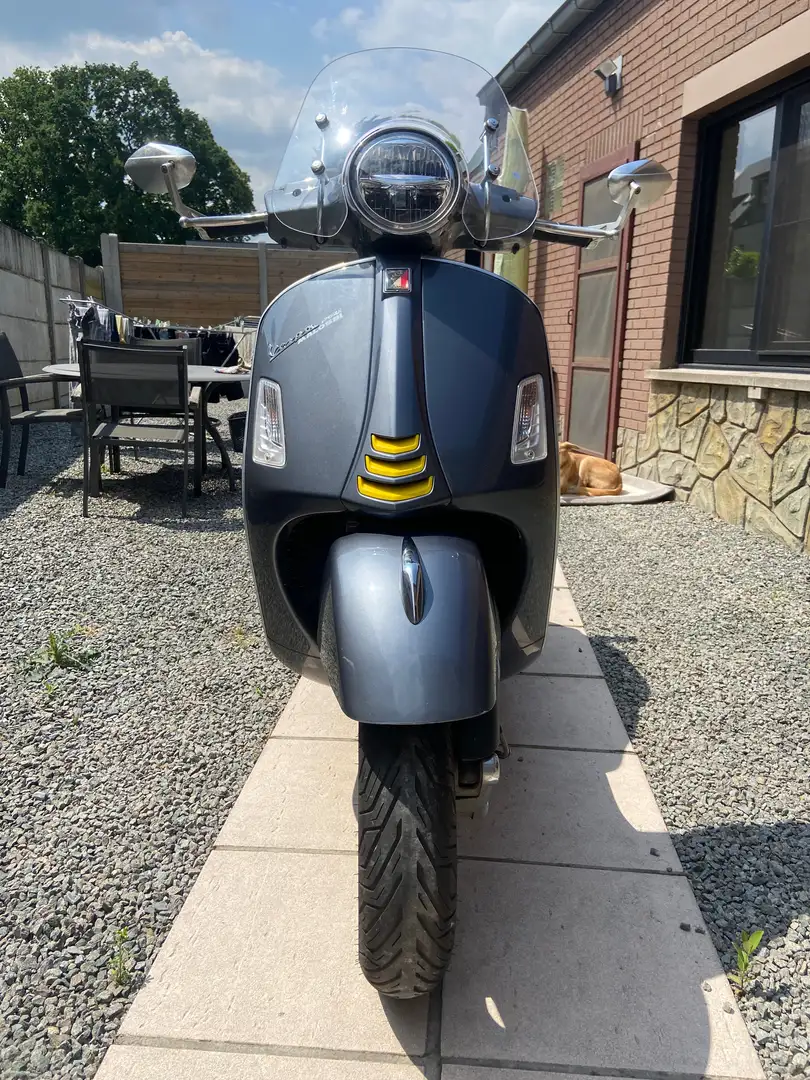 Vespa GTS 125 Touring Серый - 1